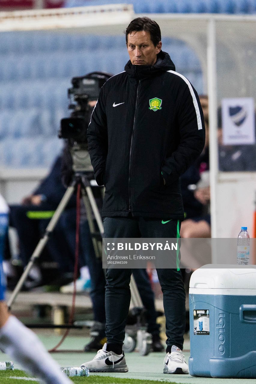 Beijing Sinobo Guoans tränare Roger Schmidt