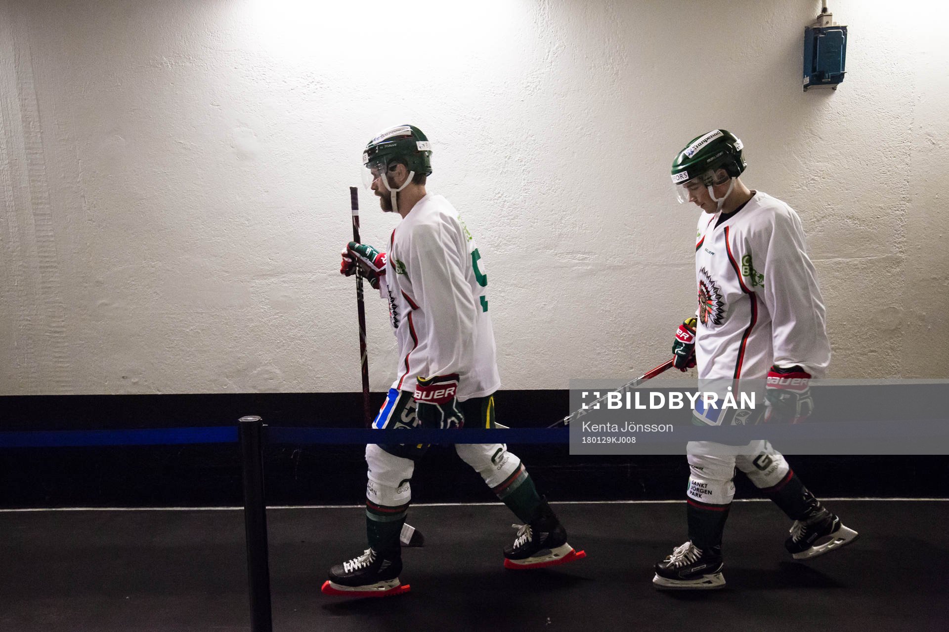 Frölundas Jonathan Sigalet och Joel Mustonen innan