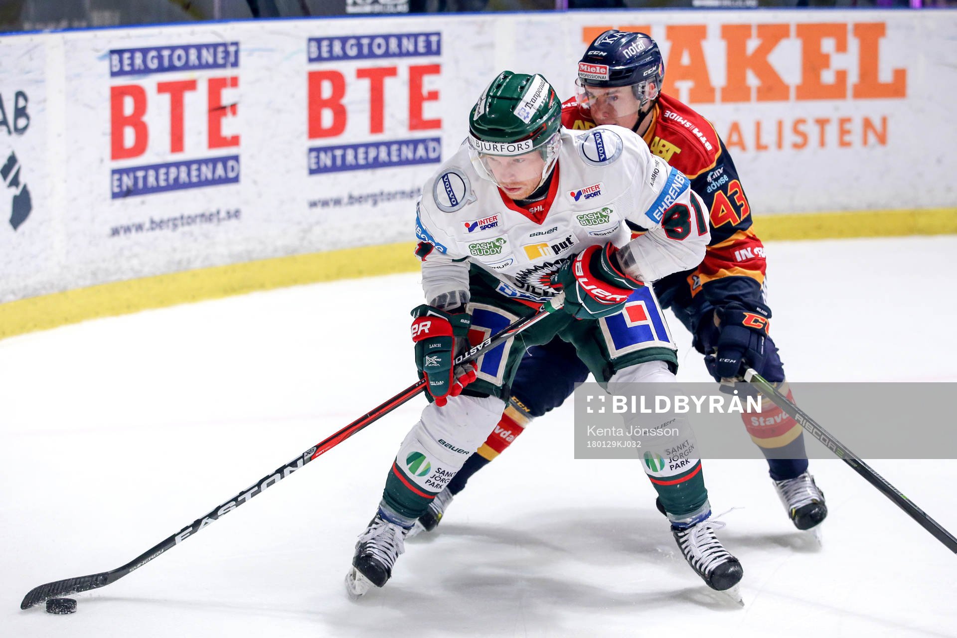 Frölundas Ryan Lasch och Djurgårdens Tom Nilsson
