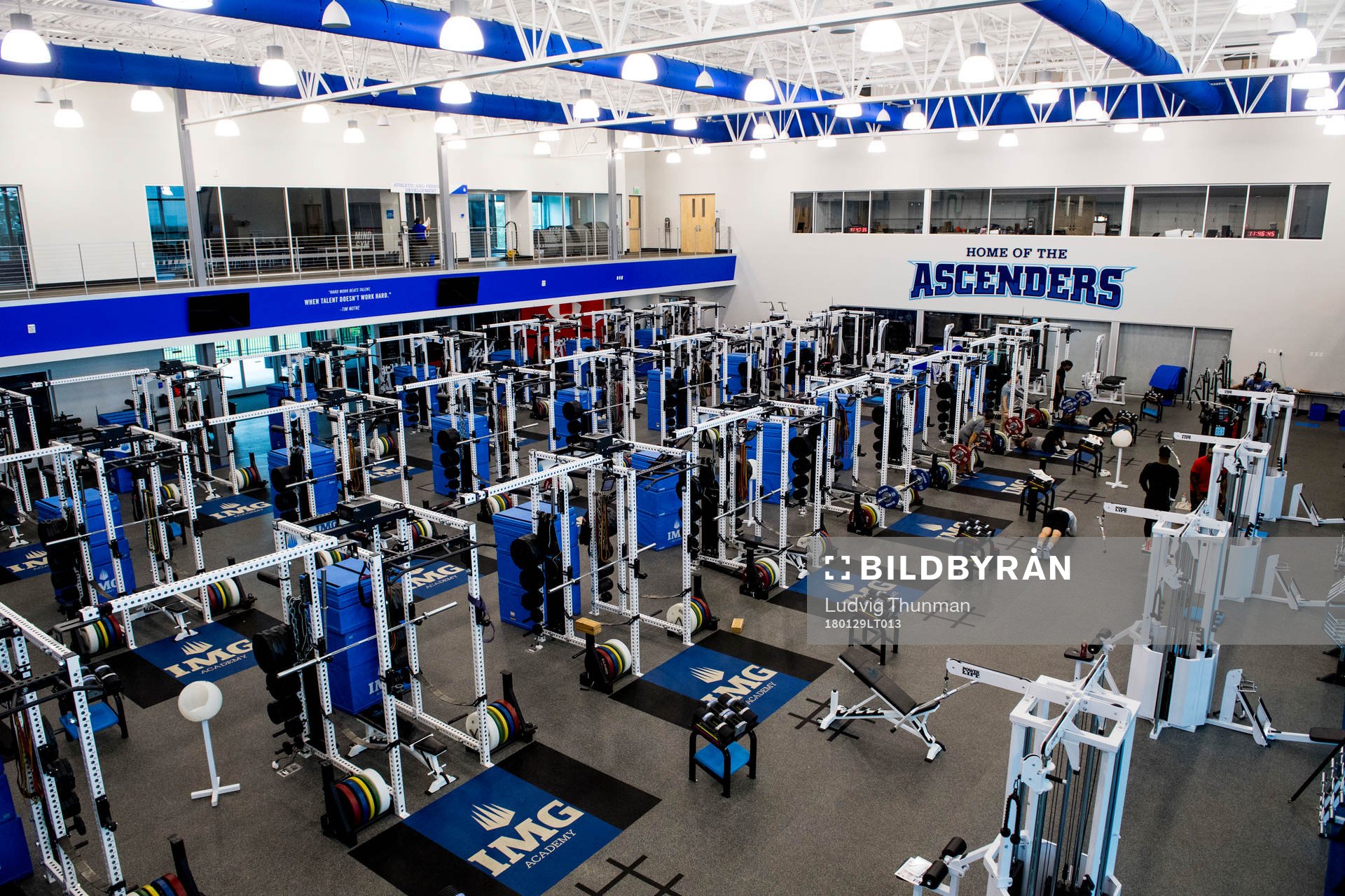 Interör över IMG Performance and Sports Sience Center
