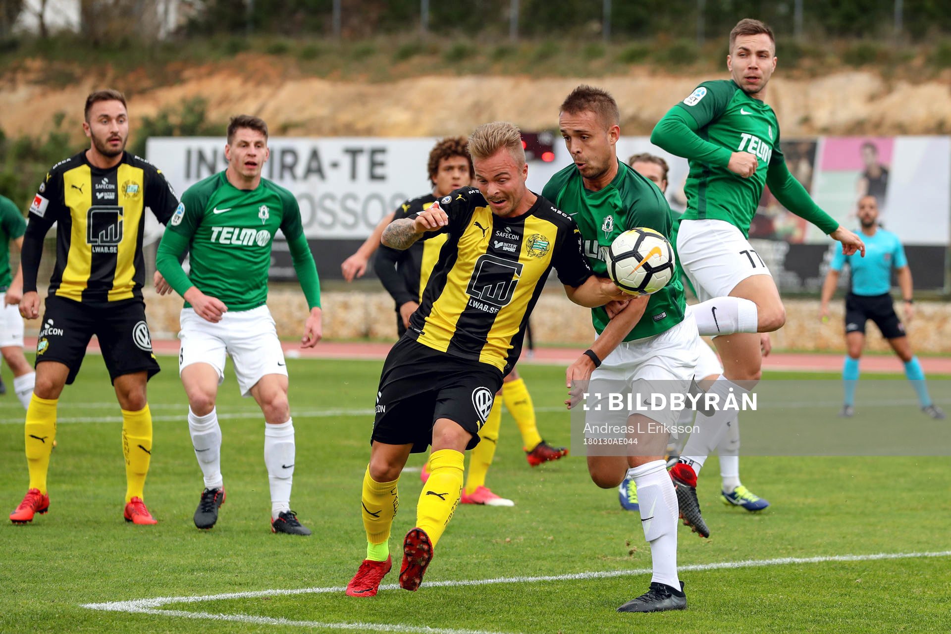 Hammarbys Sander Svendsen och Jablonecs Matej Hanousek