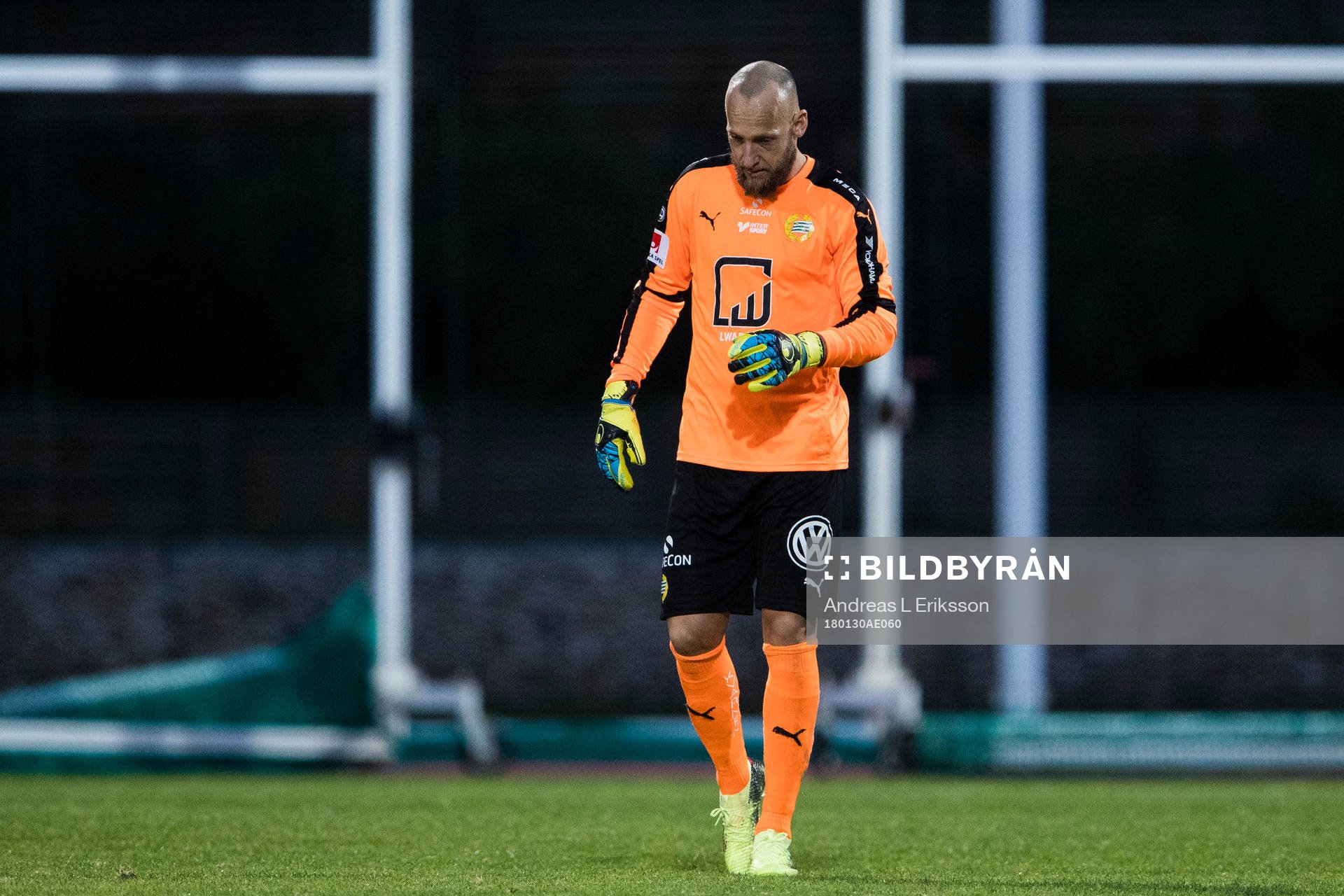 Hammarbys målvakt Benny Lekström deppar