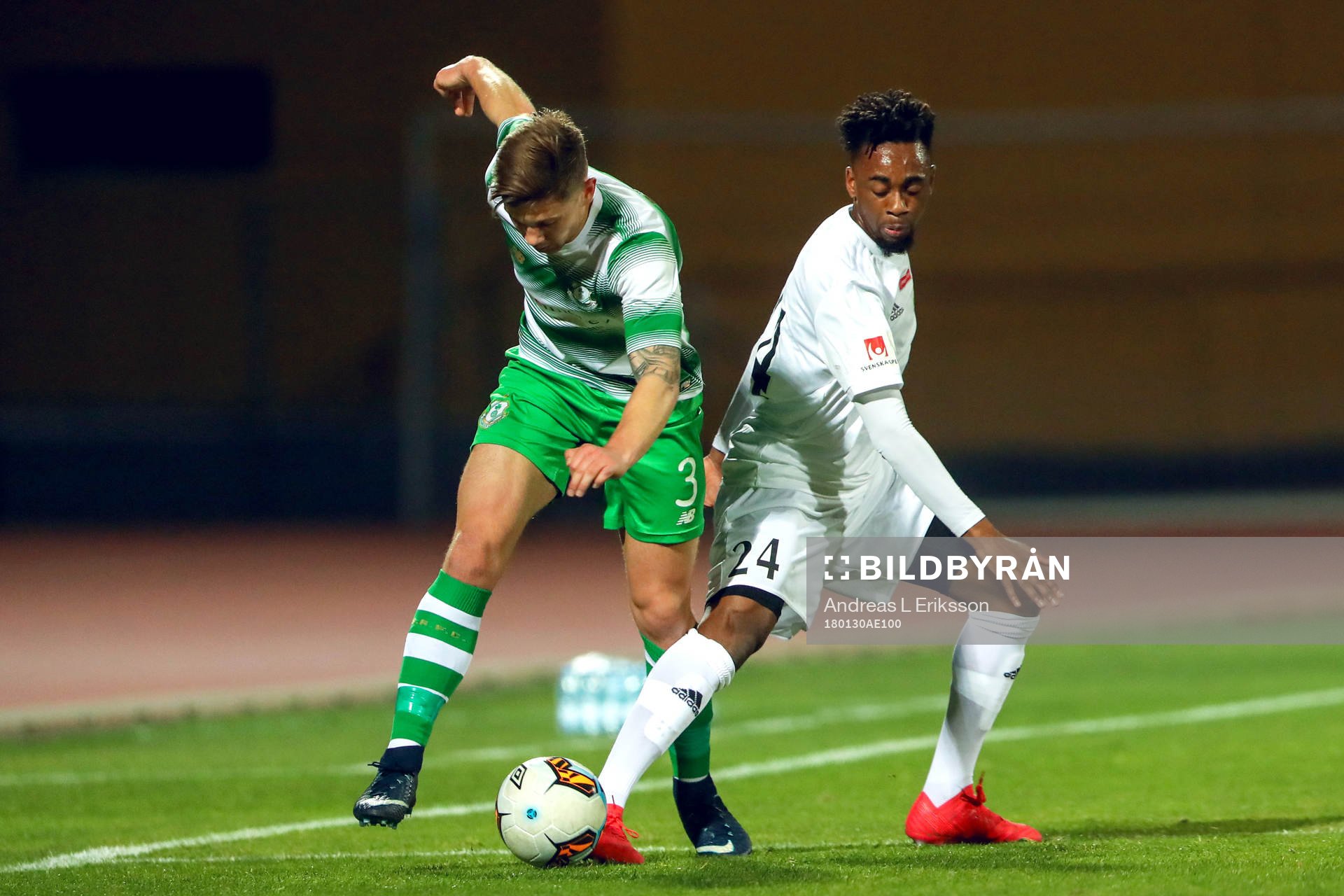 Shamrock Rovers Luke Byrne och Dalkurds Heradi Rashidi