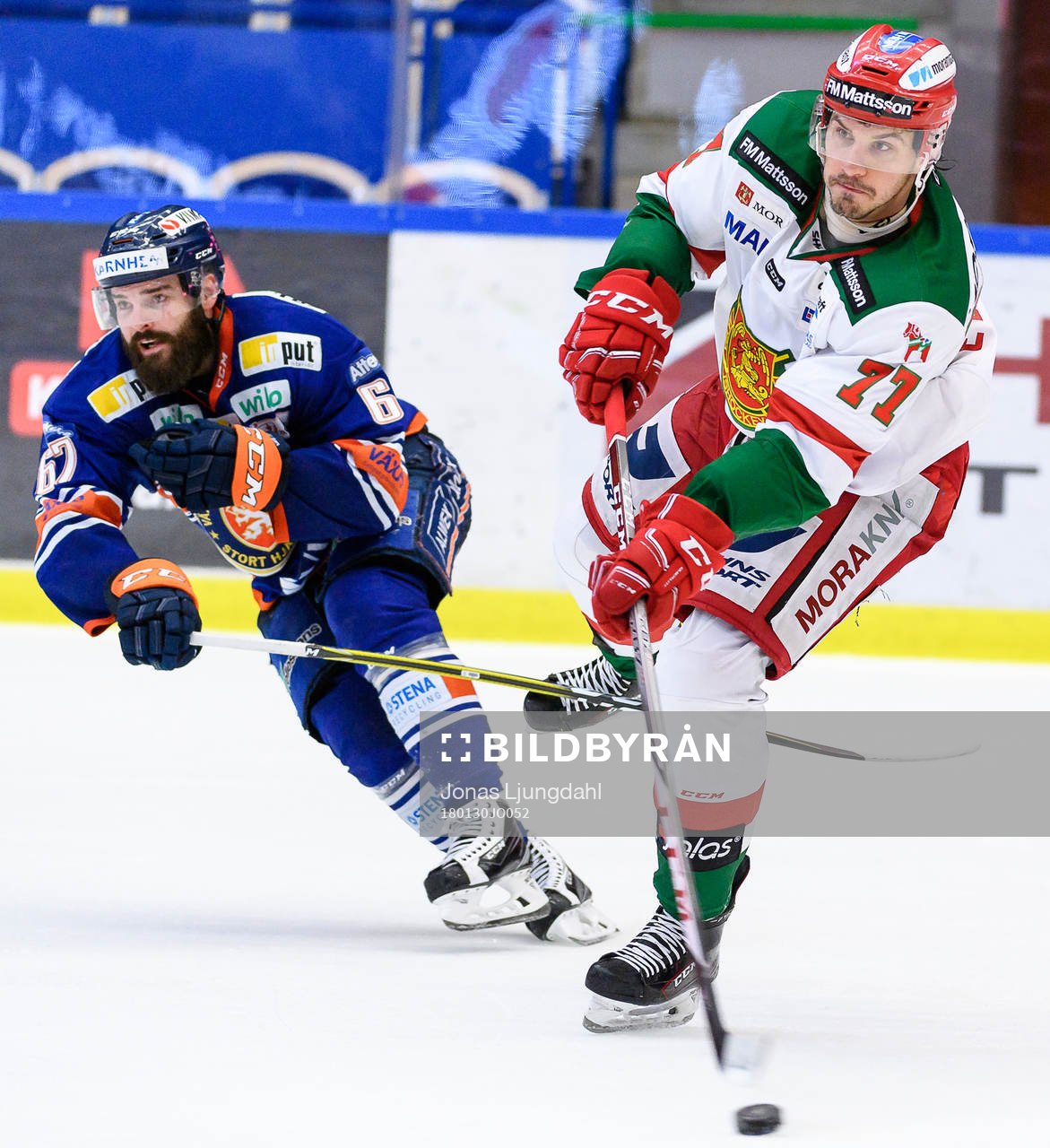 Moras Keaton Ellerby och Växjös Linus Fröberg