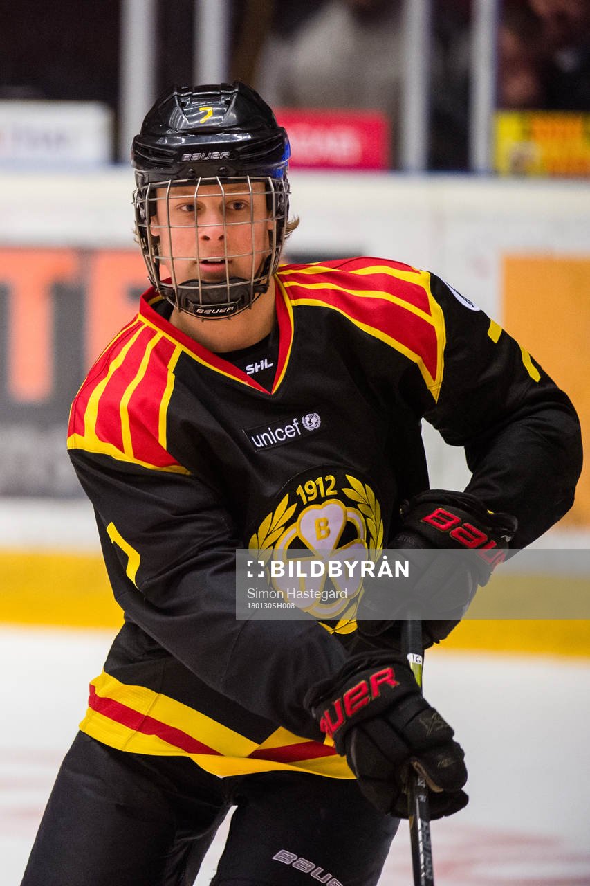 Brynäs Adam Boqvist före ishockeymatchen i SHL mellan