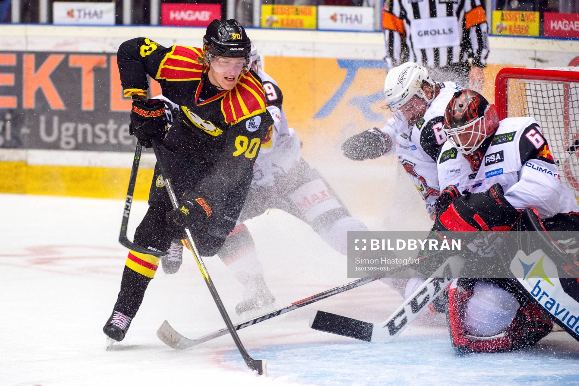 Brynäs Jesper Boqvist oroar framför Malmö Redhawks