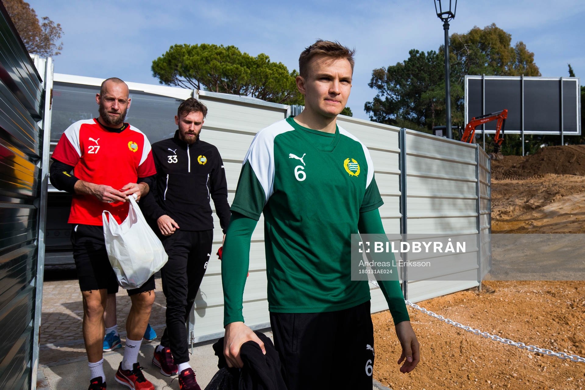 Hammarbys målvakt Benny Lekström, Simon Sandberg och
