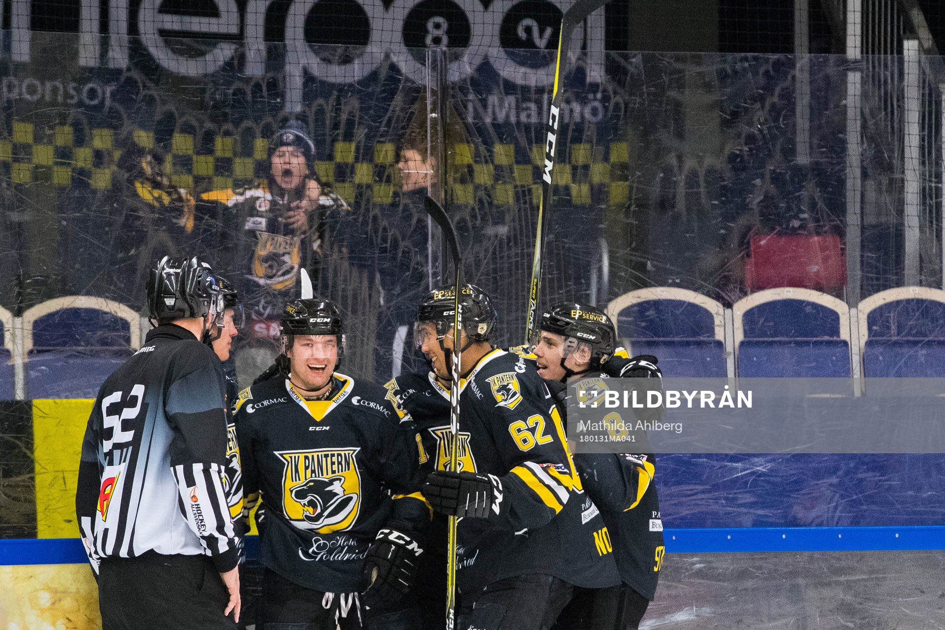 Panterns Robin Dahse jublar