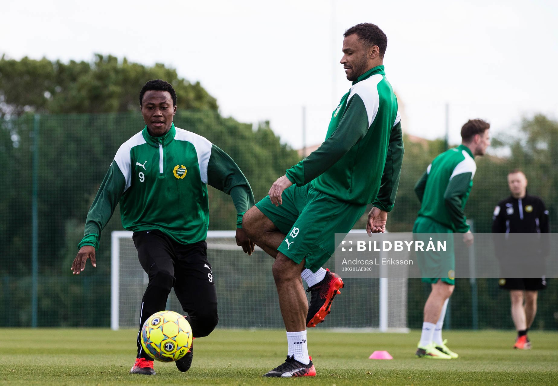 Abdul Halik Hudu och Hammarbys Serge-Junior Martinsson
