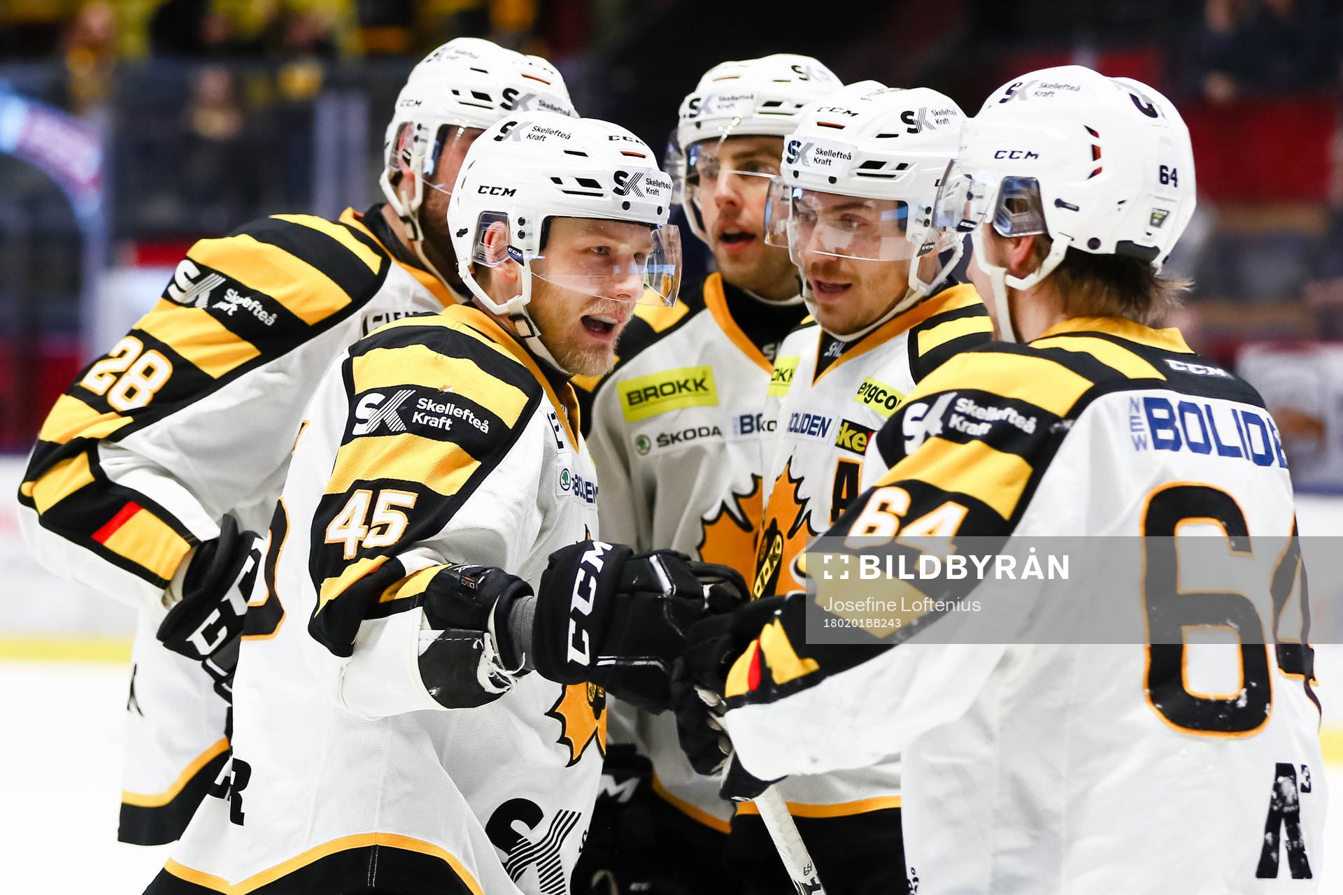 Skellefteås Oscar Möller jublar