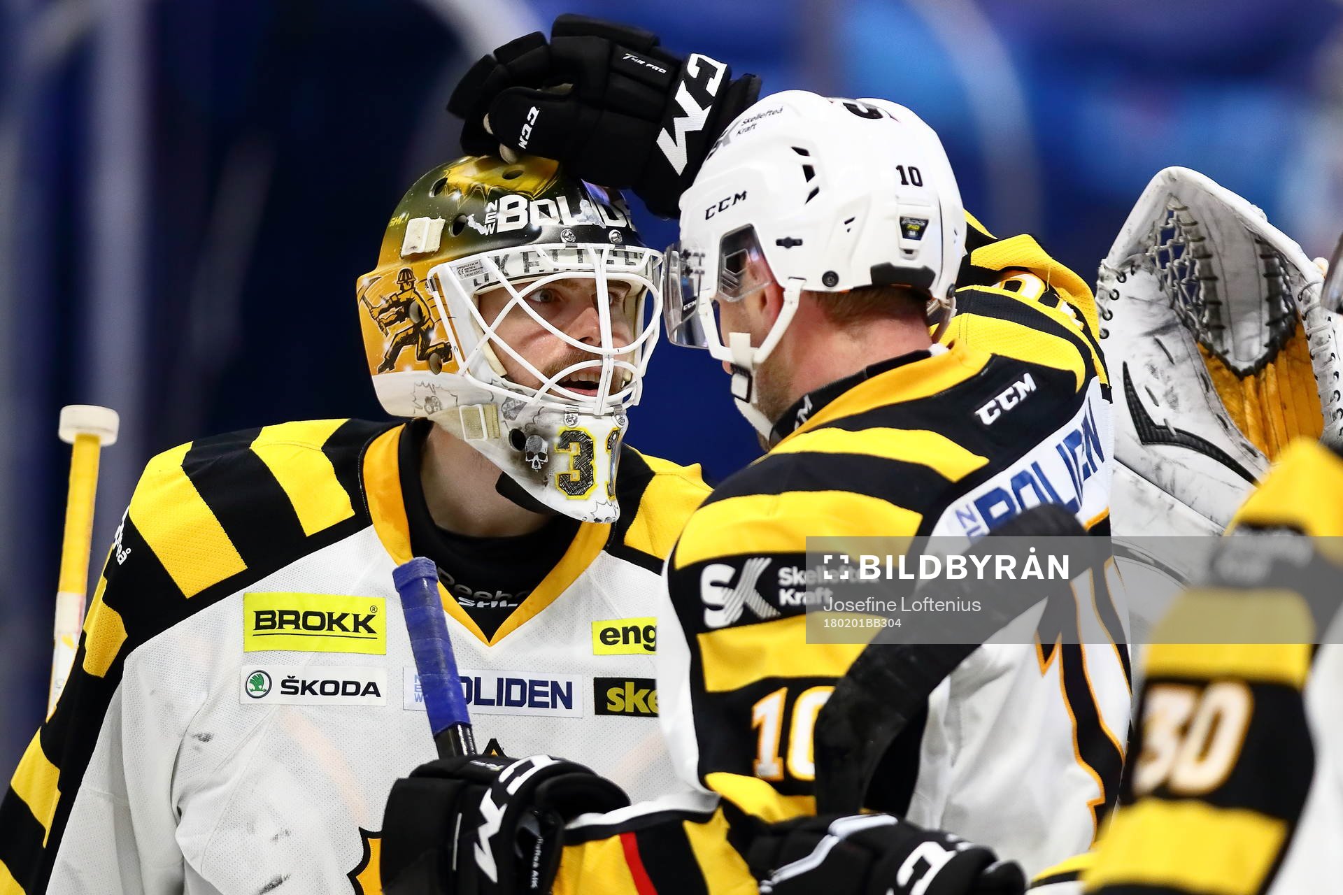 Skellefteås målvakt Joni Ortio och Joakim Lindström