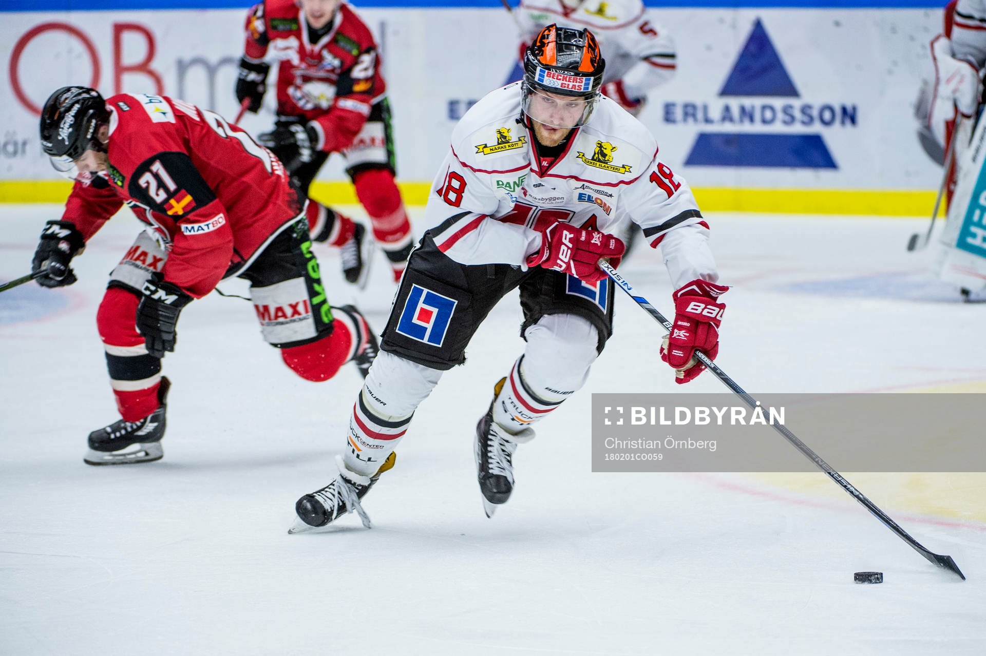 Örebros Joakim Andersson mot Malmö Redhawks Andy Miele