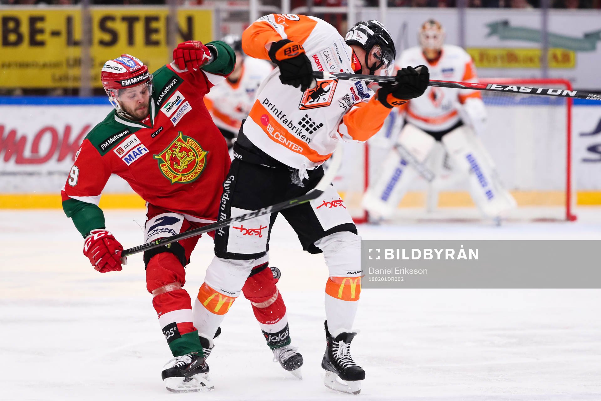 Moras Jacob Nilsson och Karlskronas Morten Madsen underi