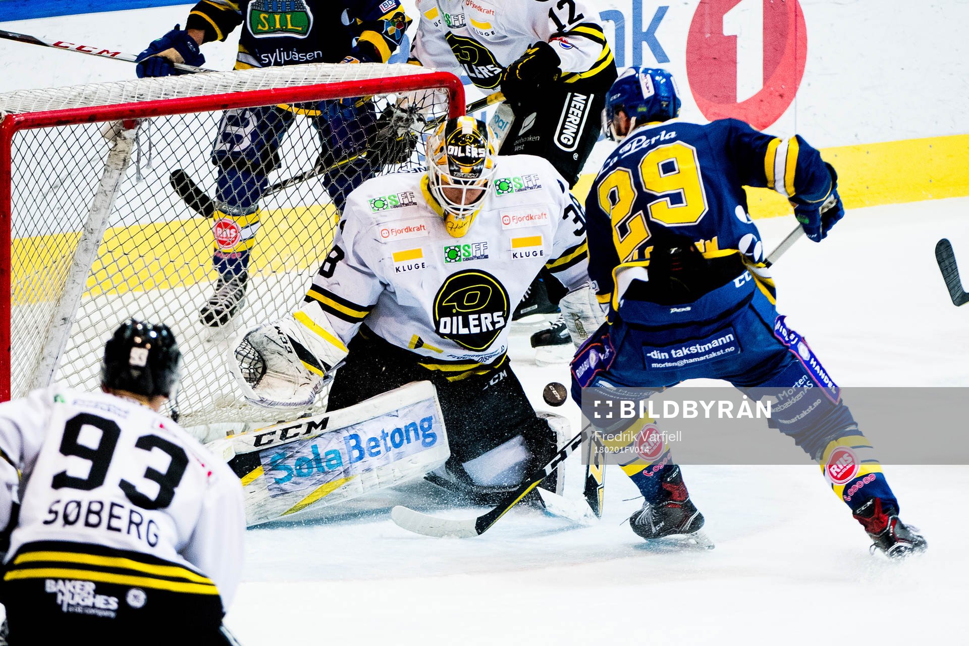 Goaltender Henrik Holm of Stavanger Oilers and Robin