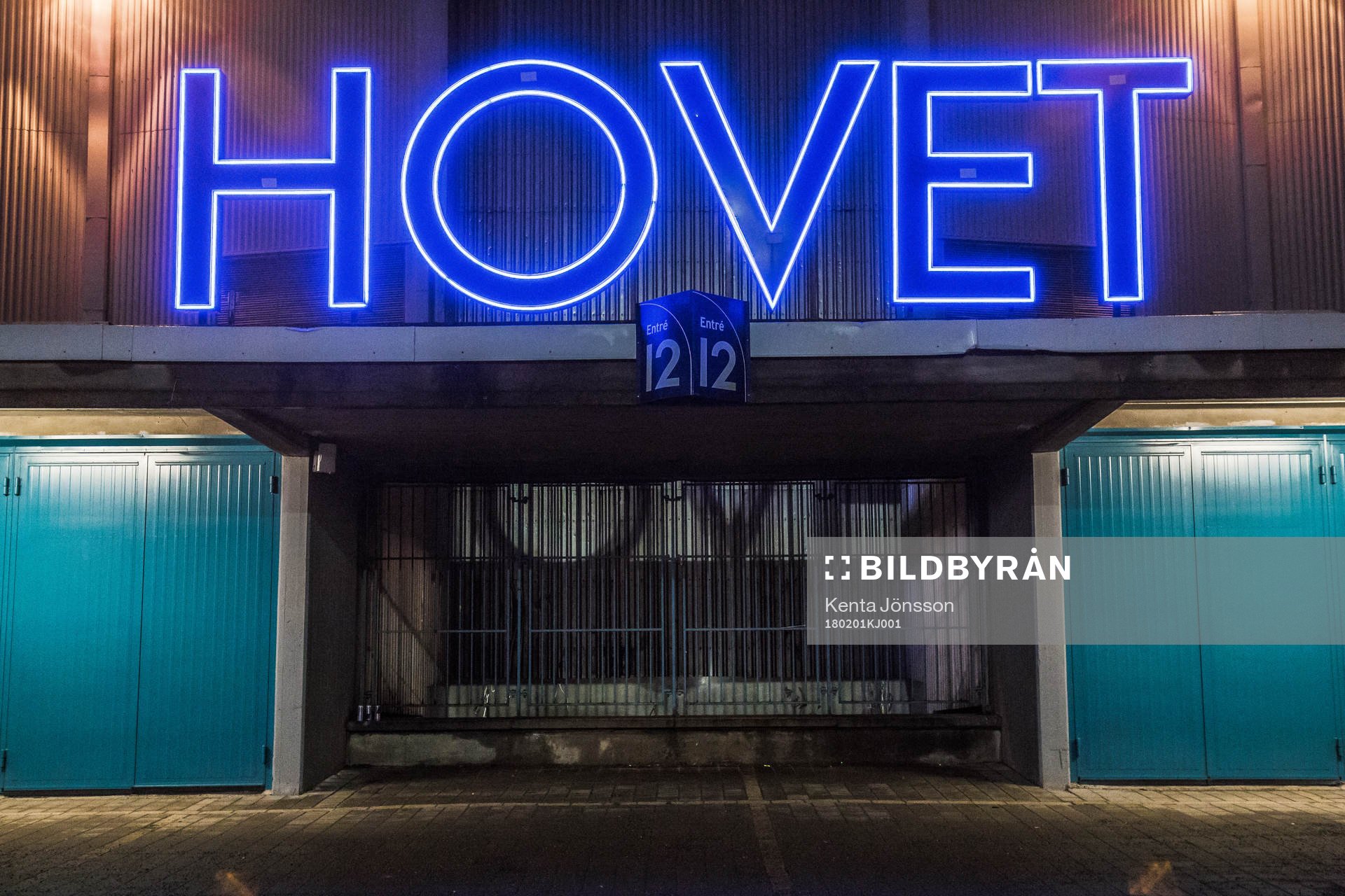 Exteriör av Hovet innan ishockeymatchen i SHL mellan