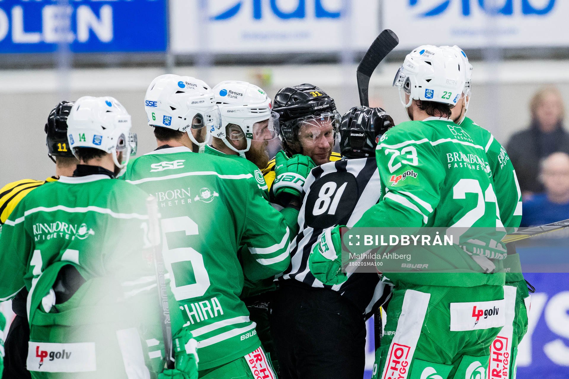 Brynäs Jonathan Granström i bråk med Rögles spelare