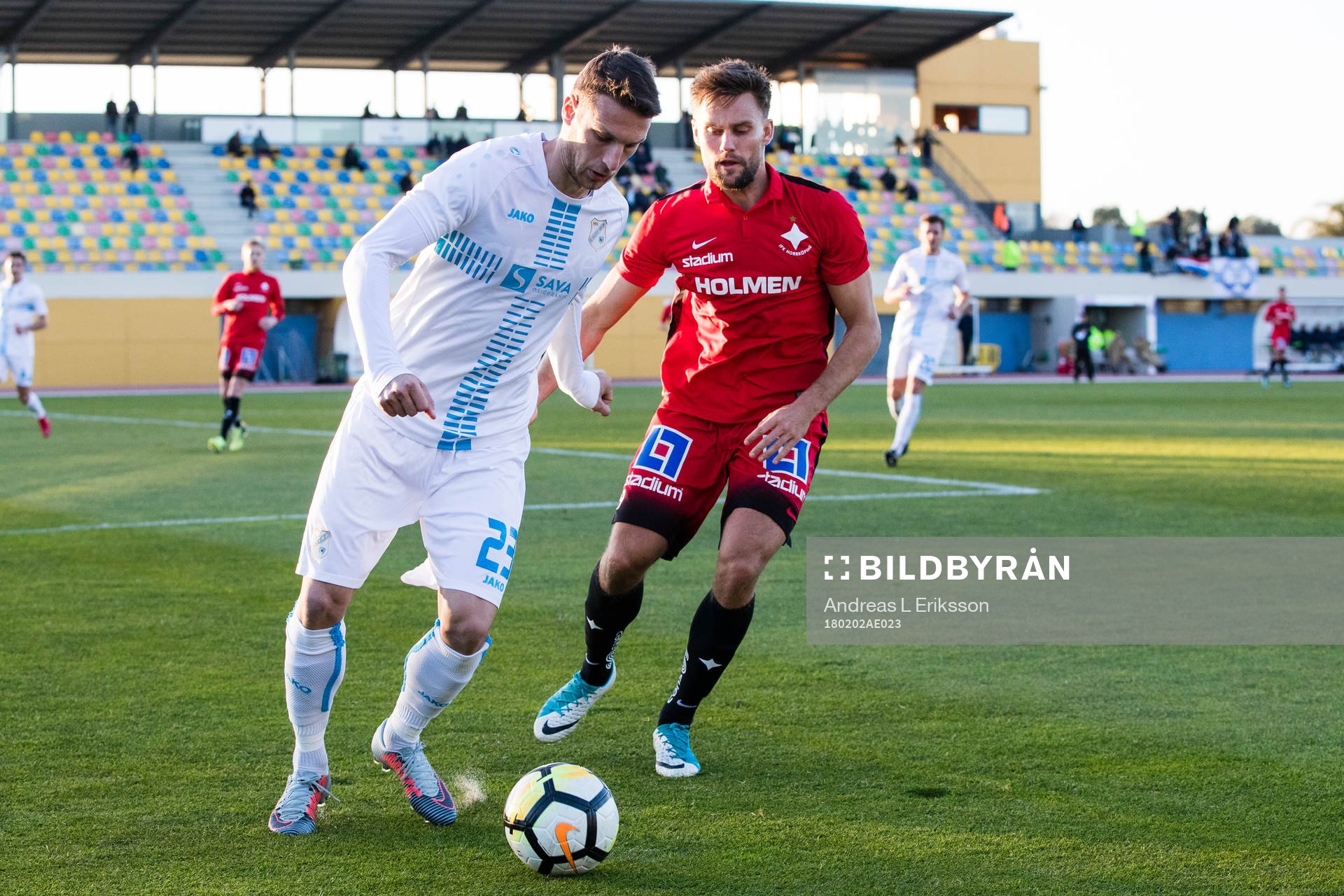Rijekas Filip Bradaric och Norrköpings Johannes Vall