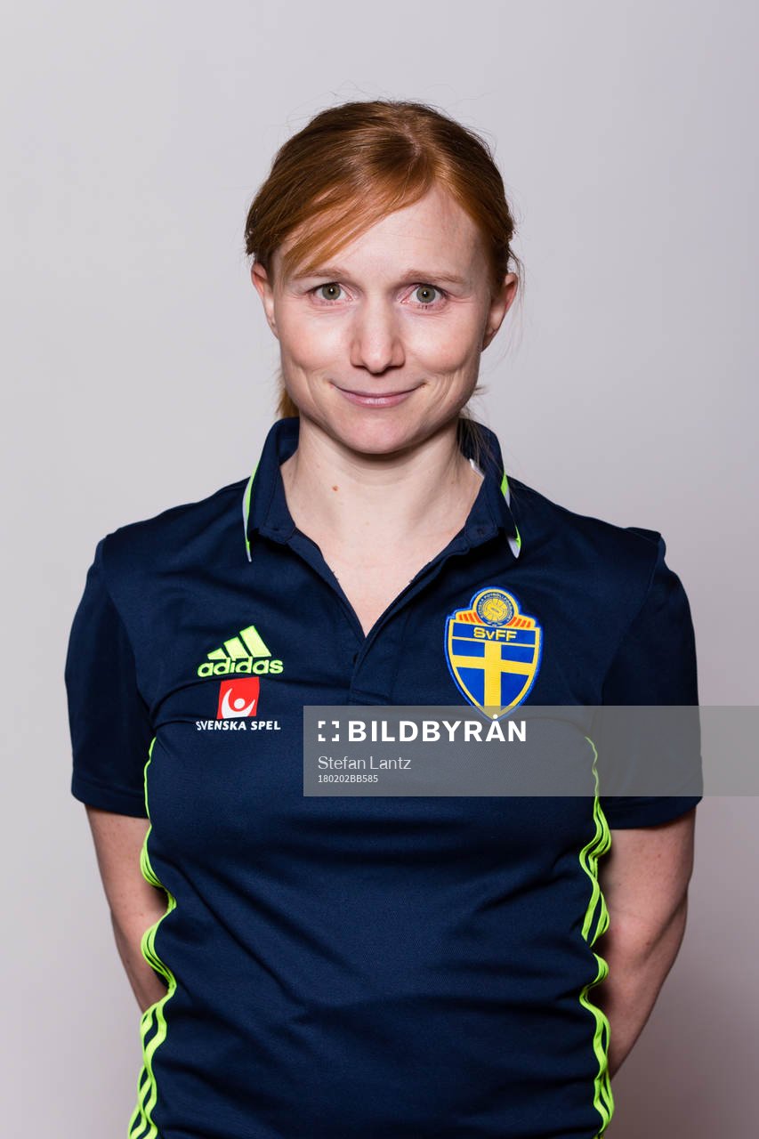 Linn Andersson poserar för ett porträtt under en fotografering den 2 februari 2018 i Jönköping. 