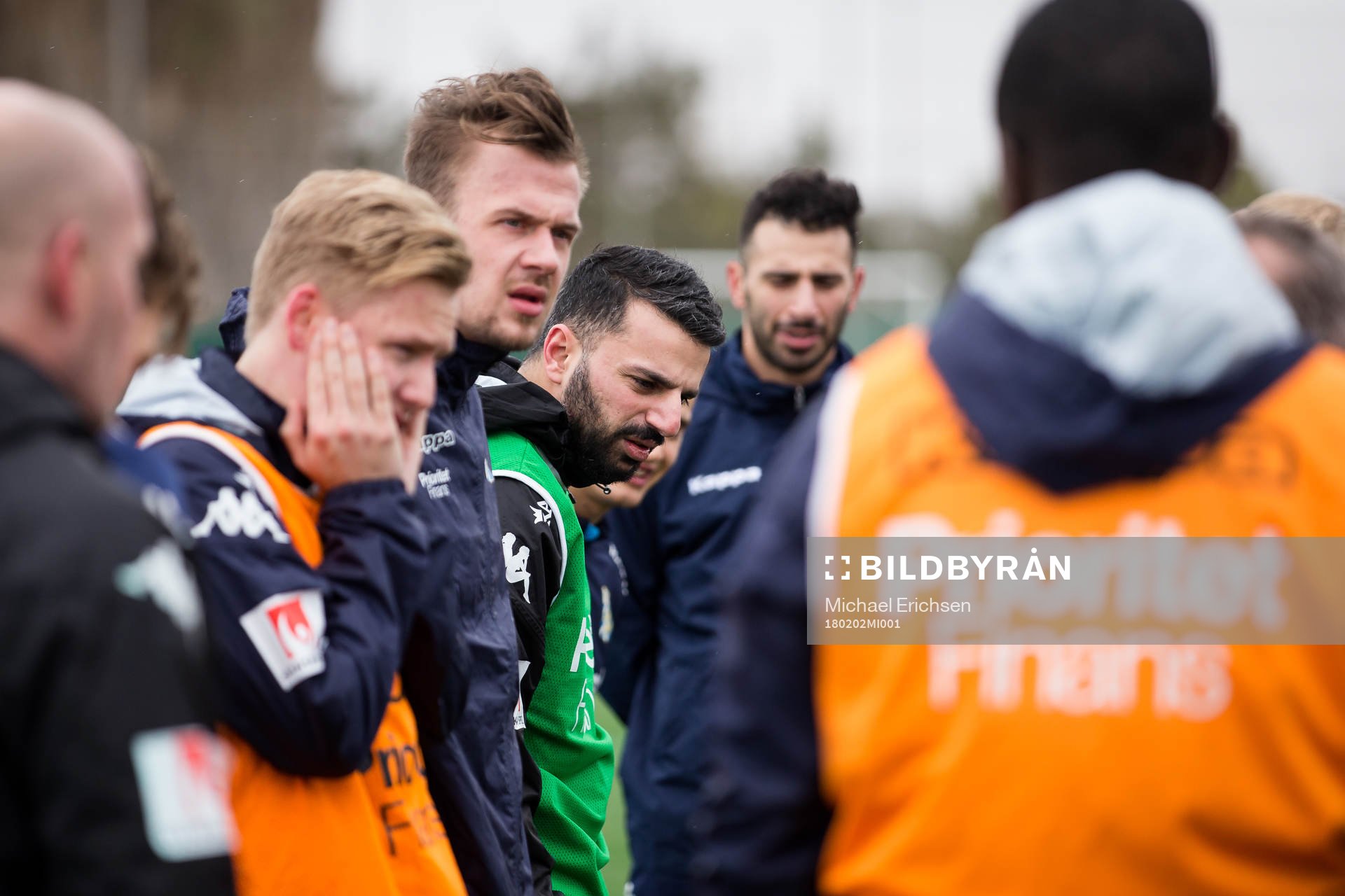 IFK Göteborg samlade lyssnandes till tränare Poya Asbaghi