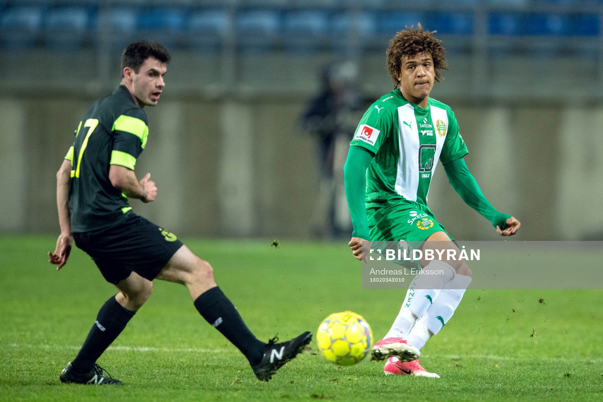Shamrock Rovers Joel Coustrain och Hammarbys Neto Borges