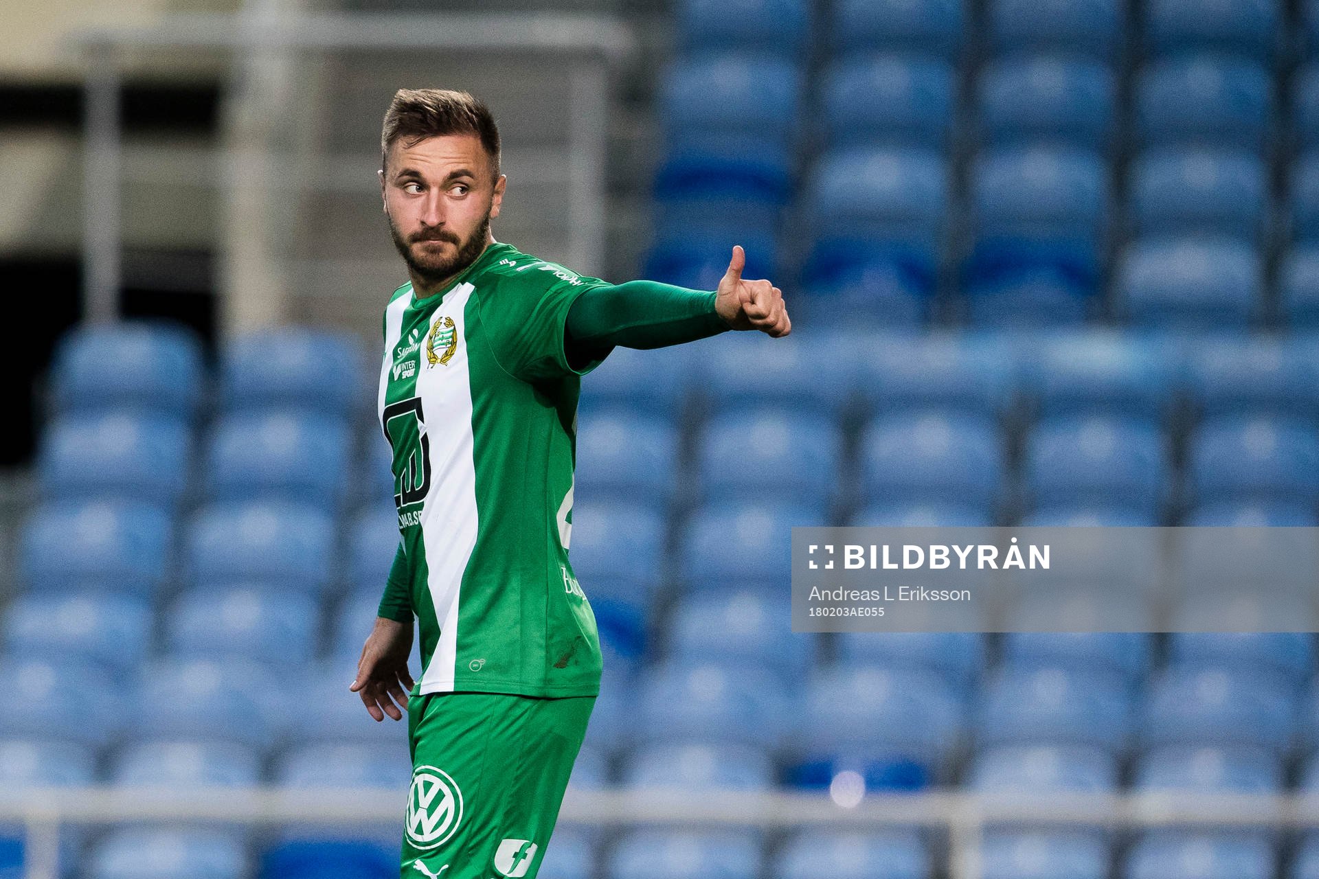 Hammarbys Muamer Tankovic gör tummen upp