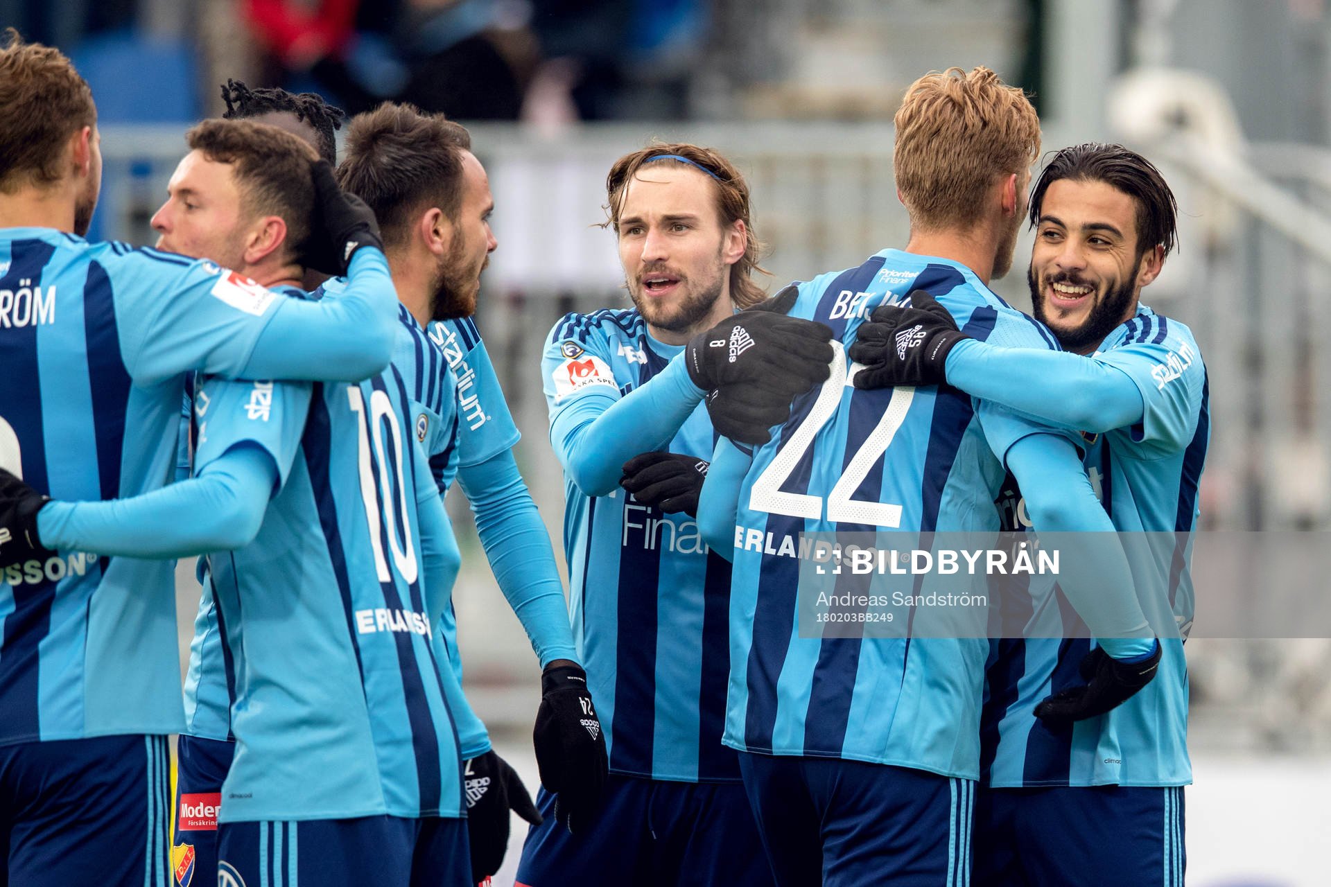 Djurgårdens Othman El Kabir jublar med lagkamrater