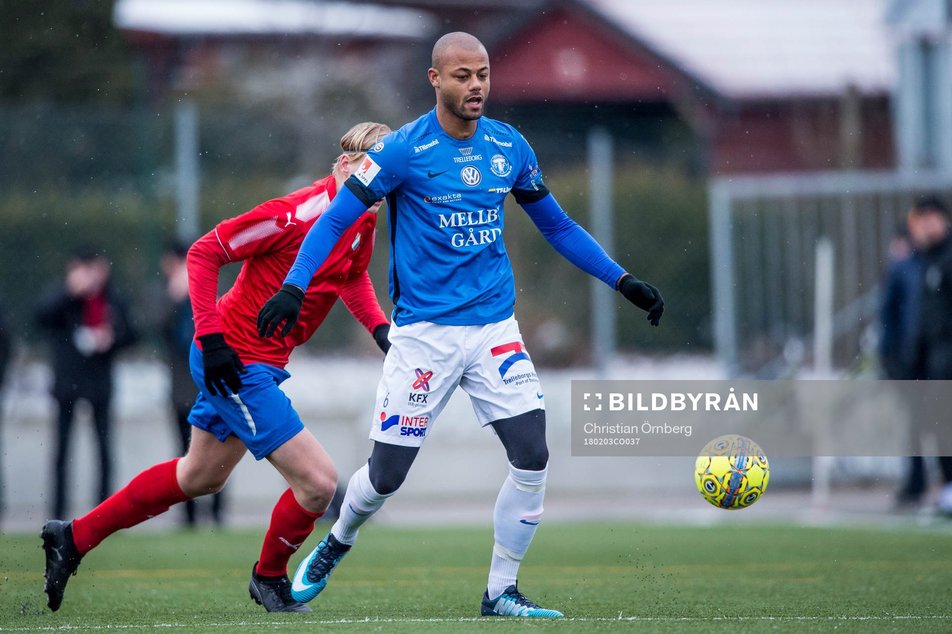 Trelleborgs Salif Camara Jönsson mot Östers Filip Örnblom