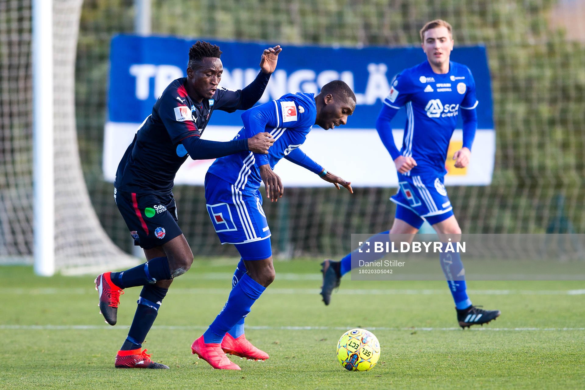 Helsingborgs Mamudo Moro och Sundsvalls Peter Wilson