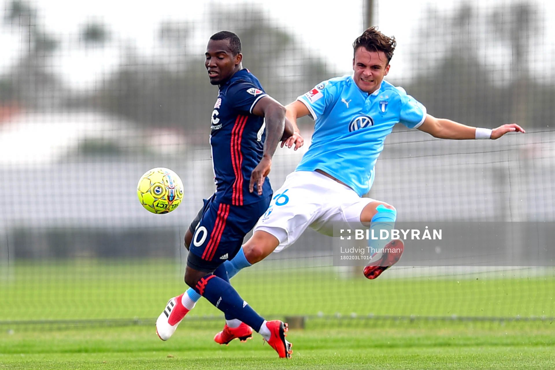 New Englands Teal Bunbury och Malmö FFs Andreas Vindheim