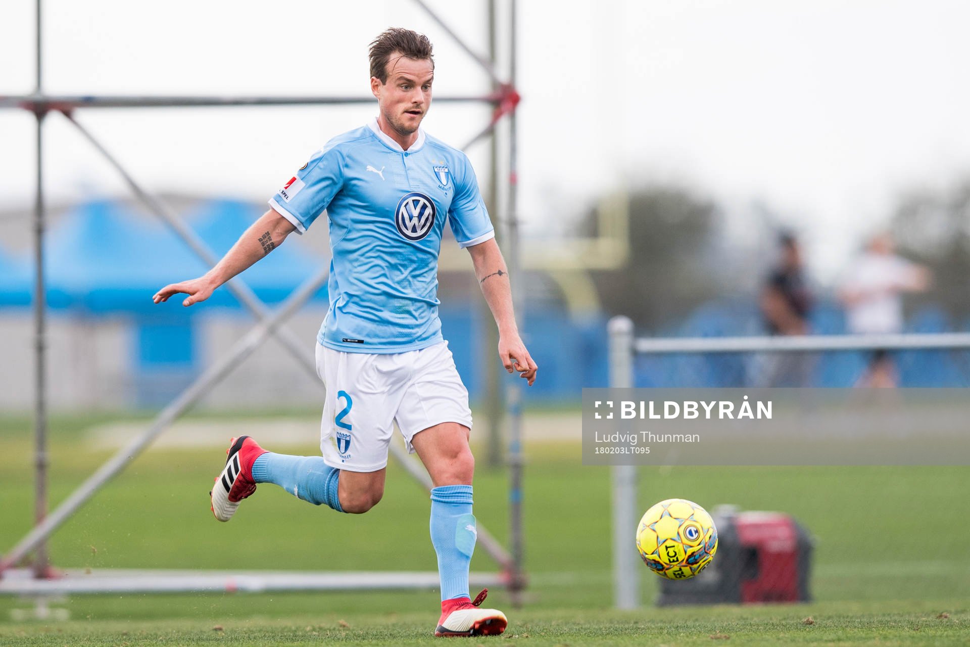 Malmö FFs Eric Larsson under en träningsmatch i fotboll mellan Malmö FF och New England Revolution den 3 februari 2018 i Bradenton.