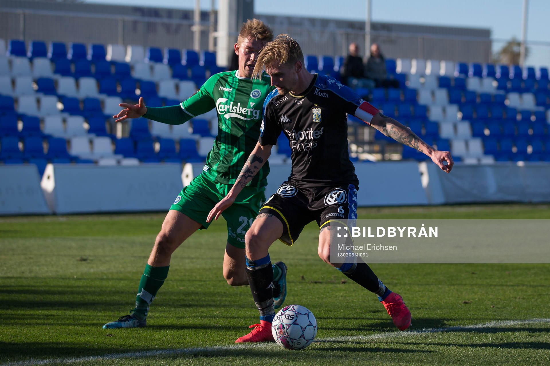 IFK Göteborgs Sebastian Eriksson mot Odenses Mathias Greve