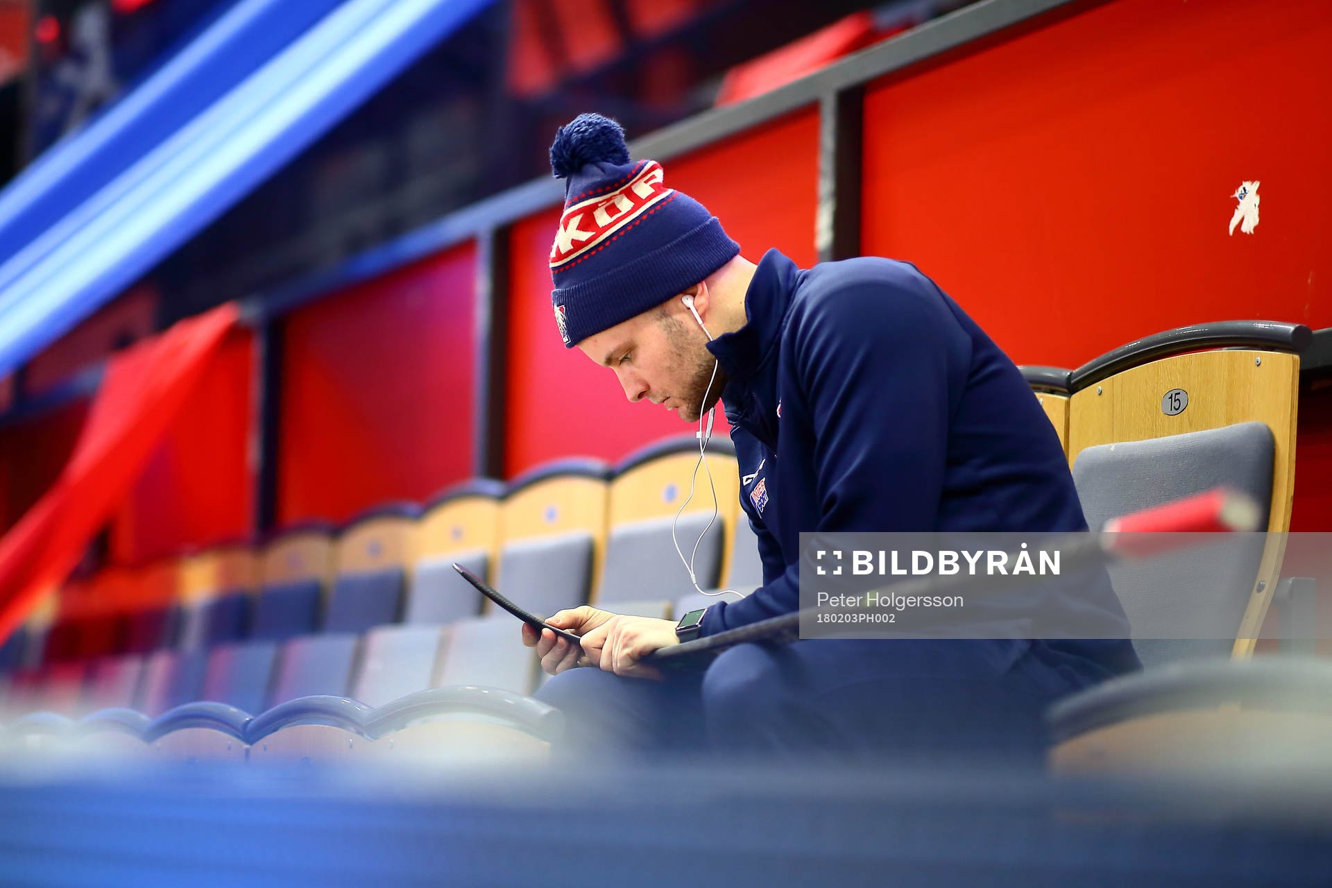 Linköpings Chad Billins före ishockeymatchen i SHL mellan