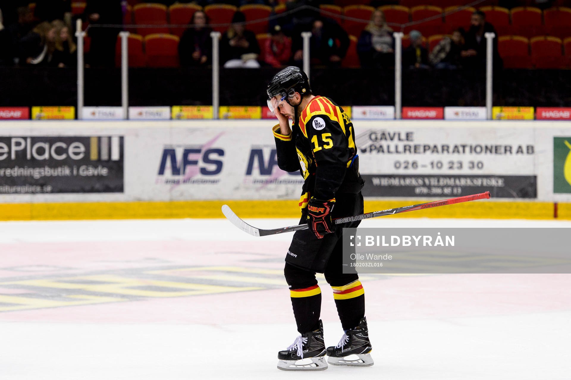 Brynäs Simon Bertilsson deppar