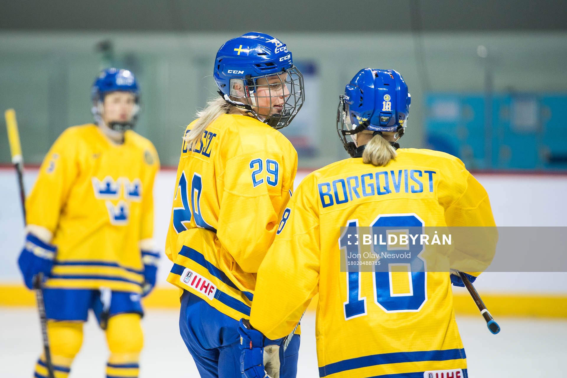 Olivia Carlsson of Sweden and Maria Lindh of Sweden