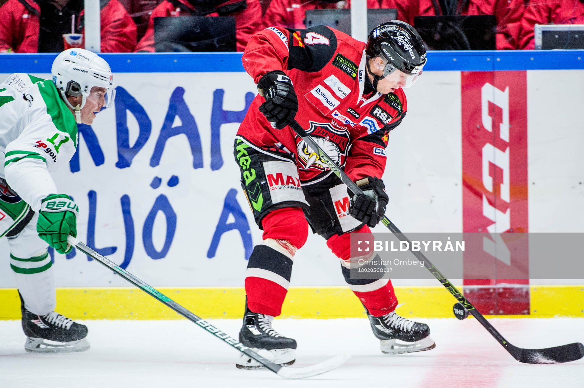 Malmö Redhawks Tuukka Mäntylä mot Rögles Bryan Lerg