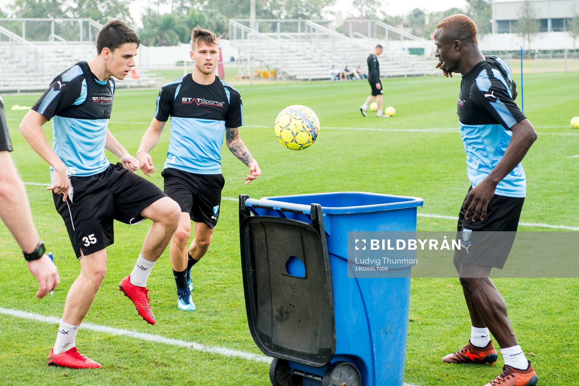 Malmö FFs Samuel Adrian, Arnór Ingvi Traustason och Bonke