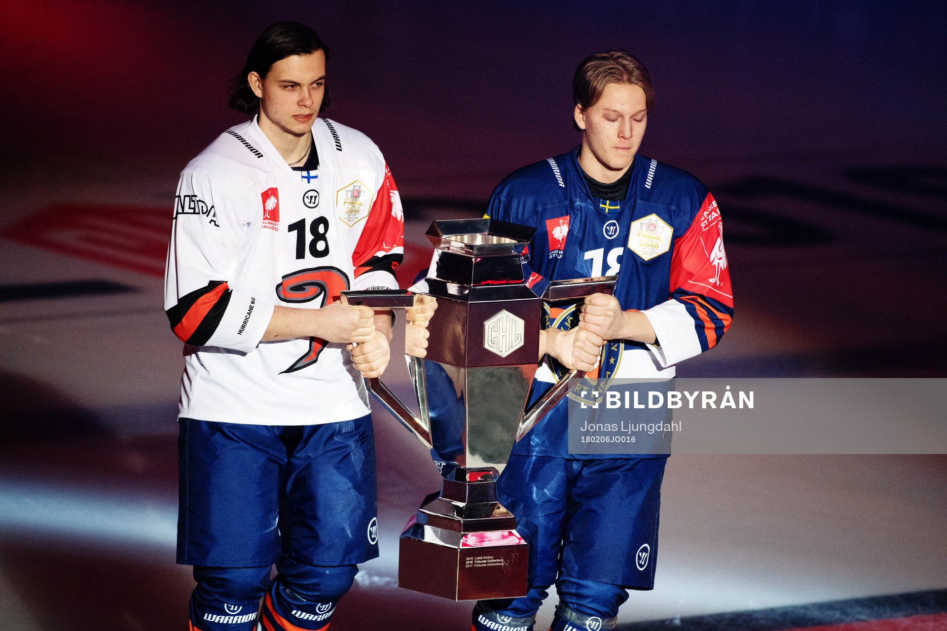 The trophy is beeing carried