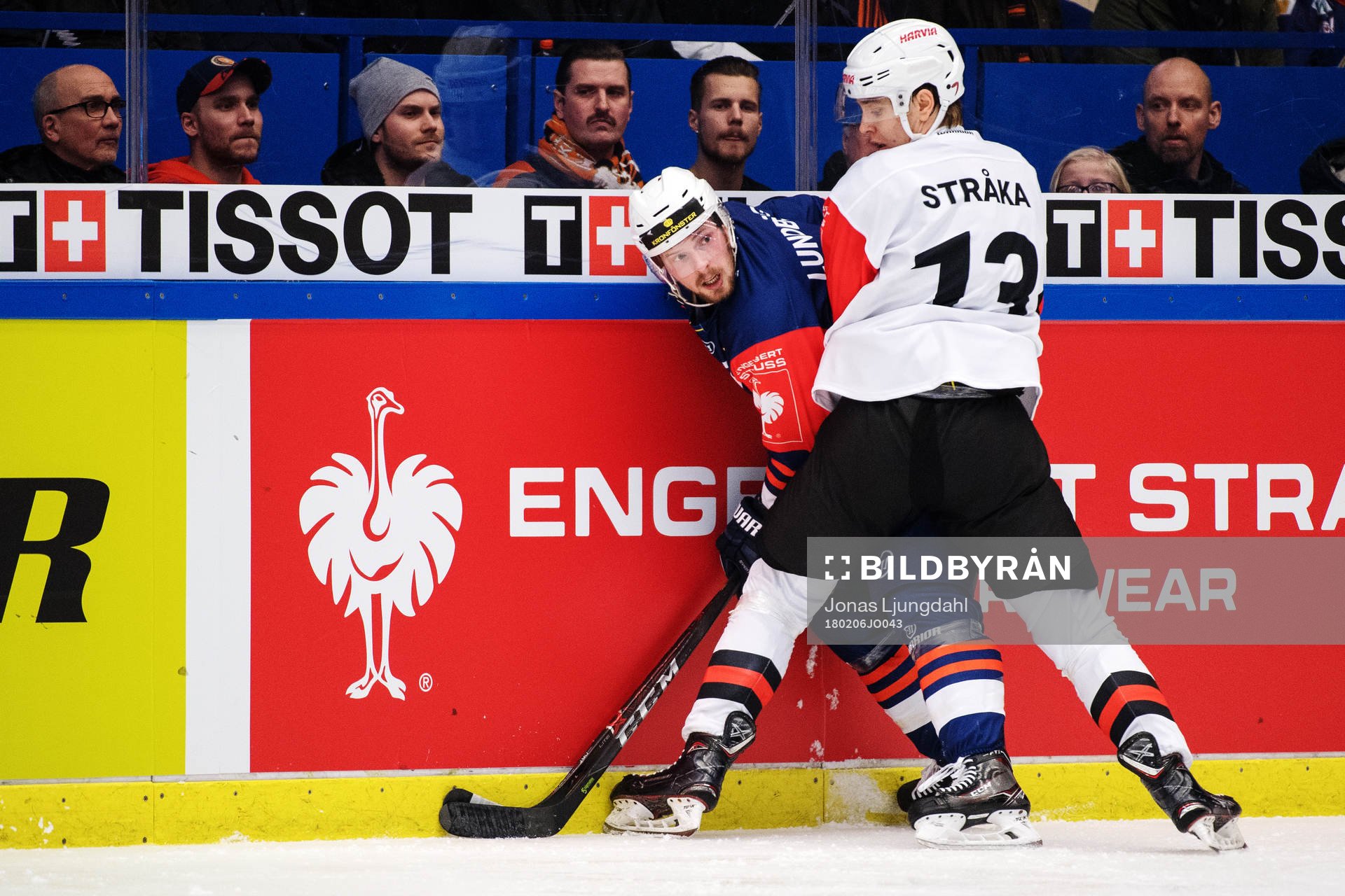Växjös Martin Lundberg in a duel with Jyväskyläs Anton