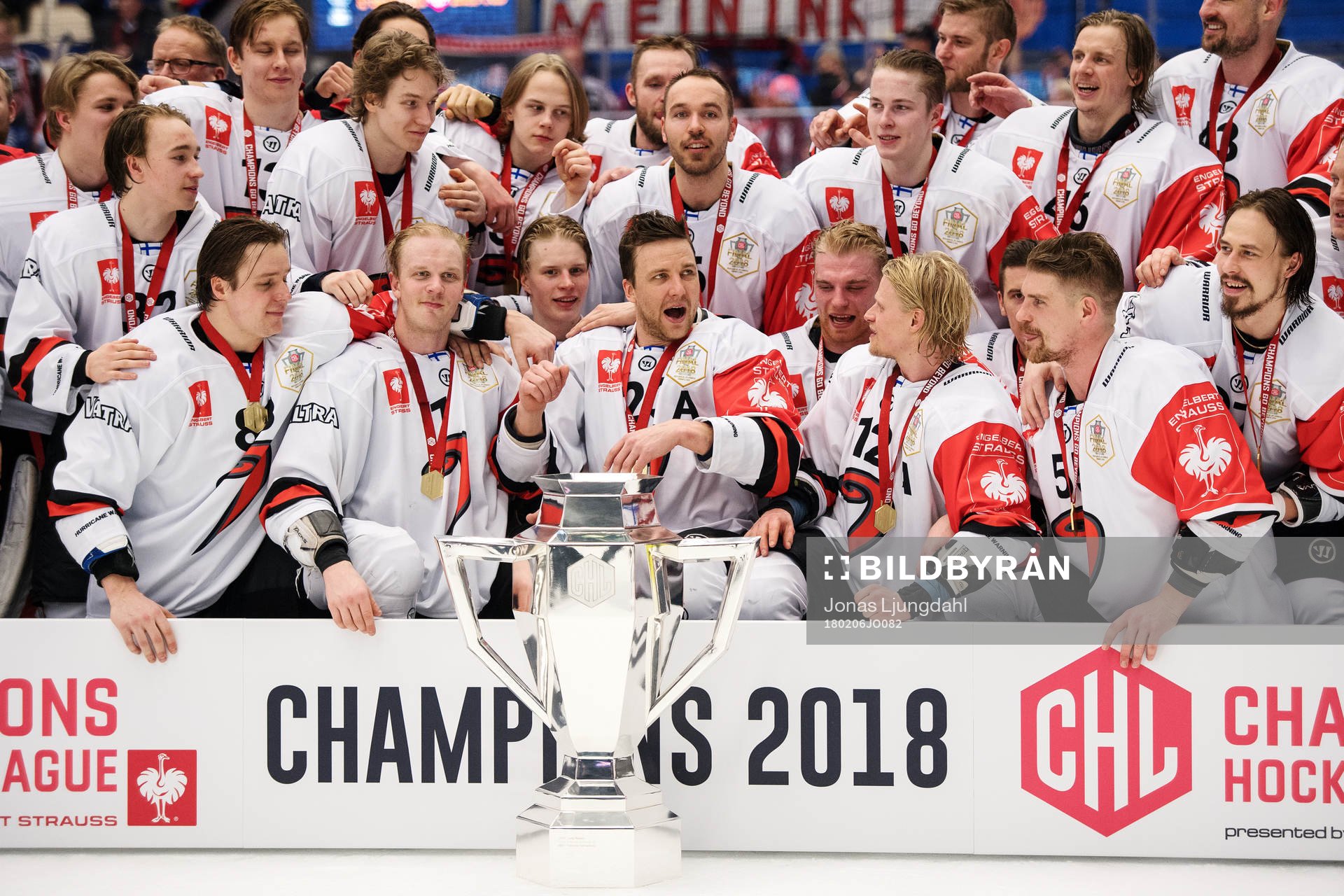 Jyväskyläs players celebrate with the trophy