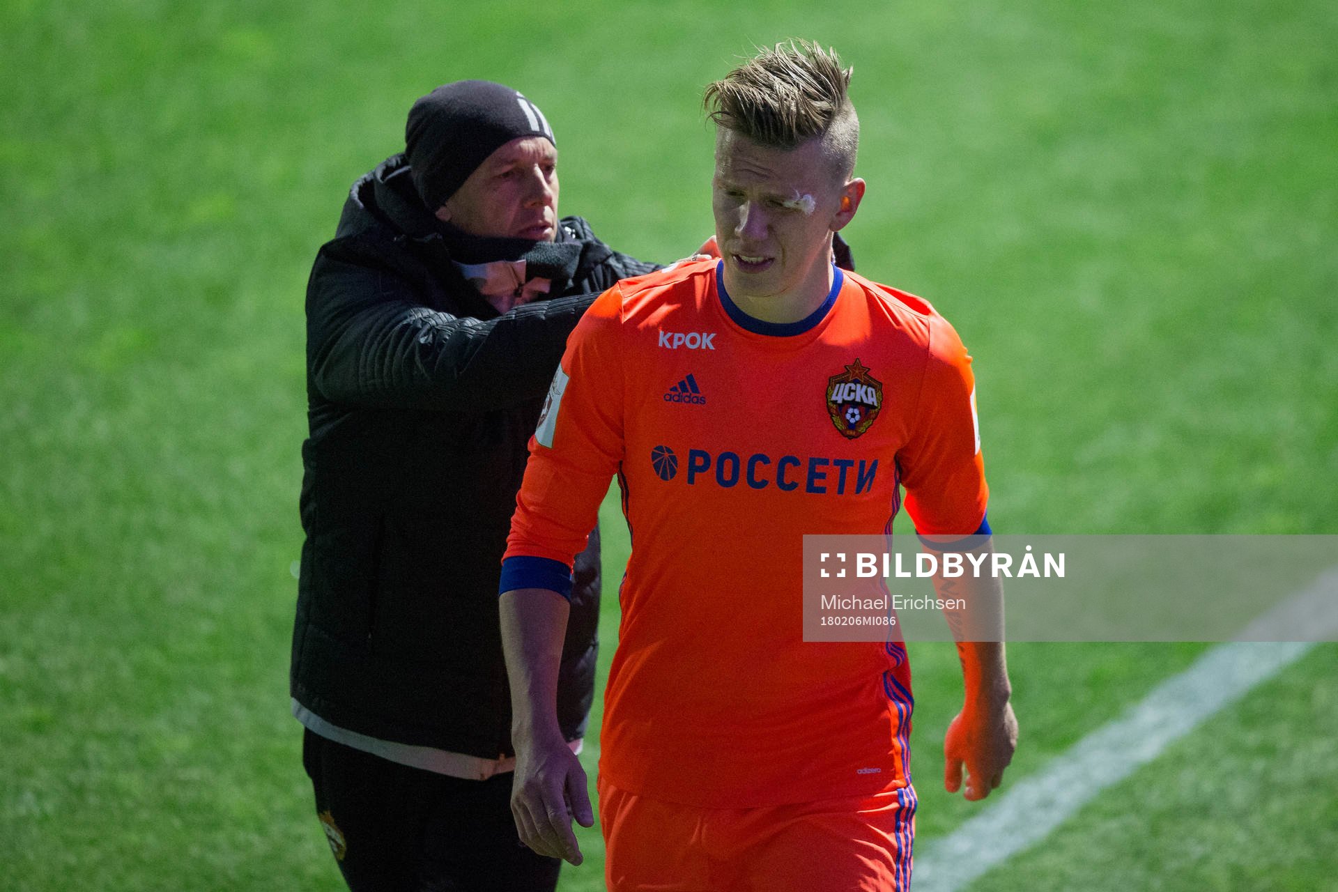 CSKA Moskvas Pontus Wernbloom tvingas lämna i halvtid