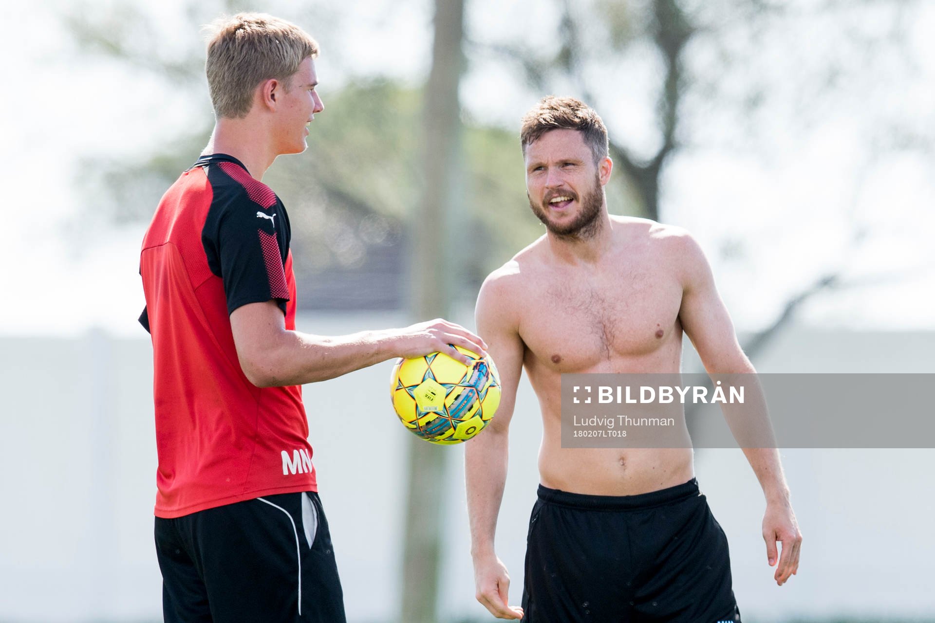 Malmö FFs målvakt Mathias Nilsson och Lasse Nielsen