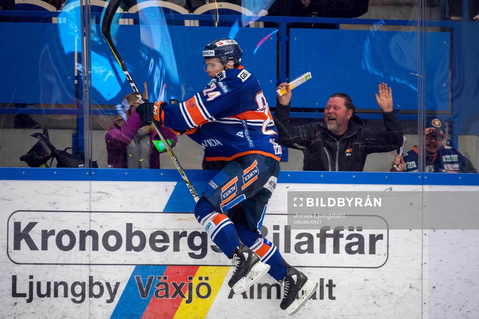 Växjös Brendan Shinnimin jublar