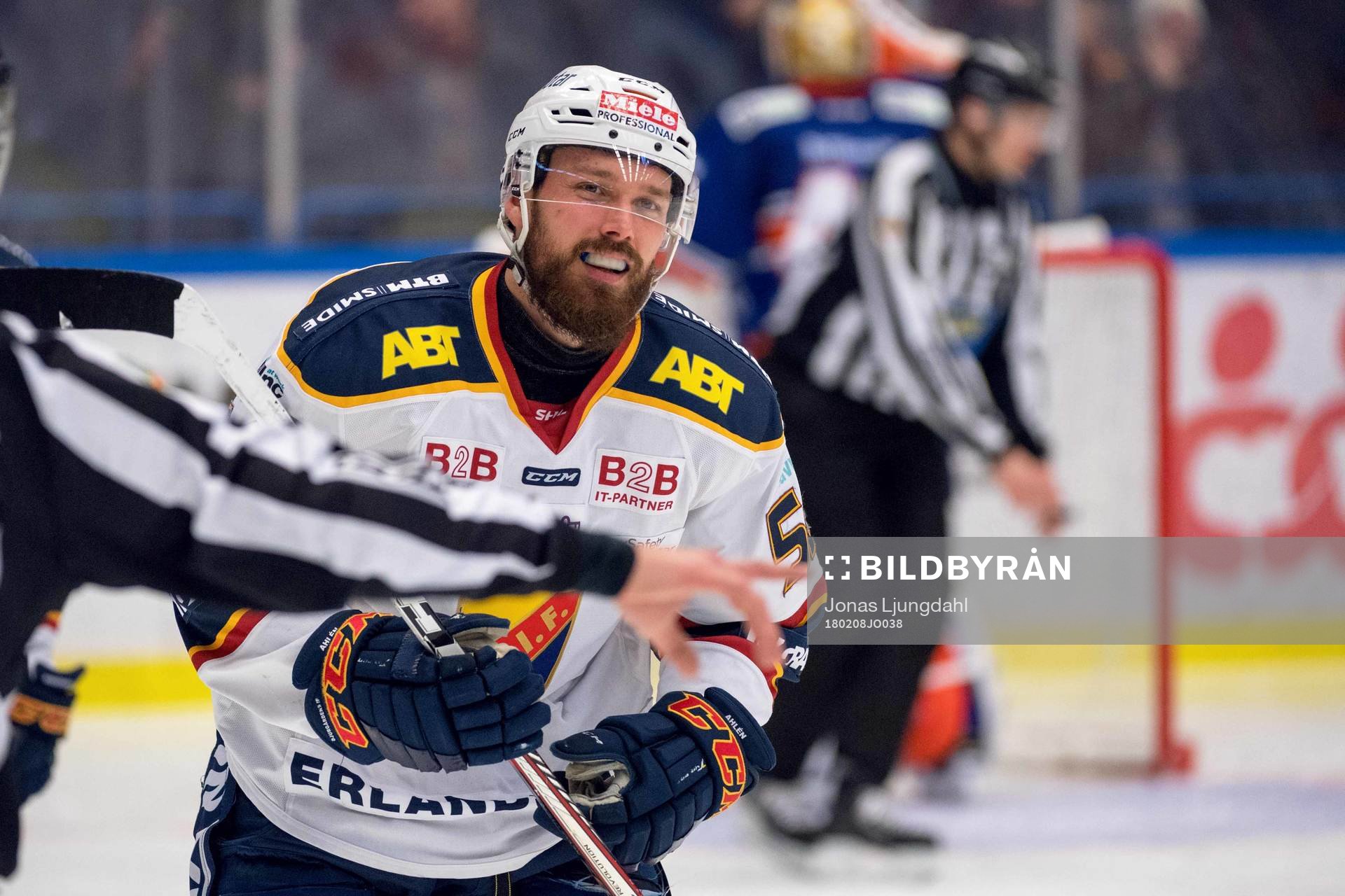 Djurgårdens Mikael Ahlén jublar