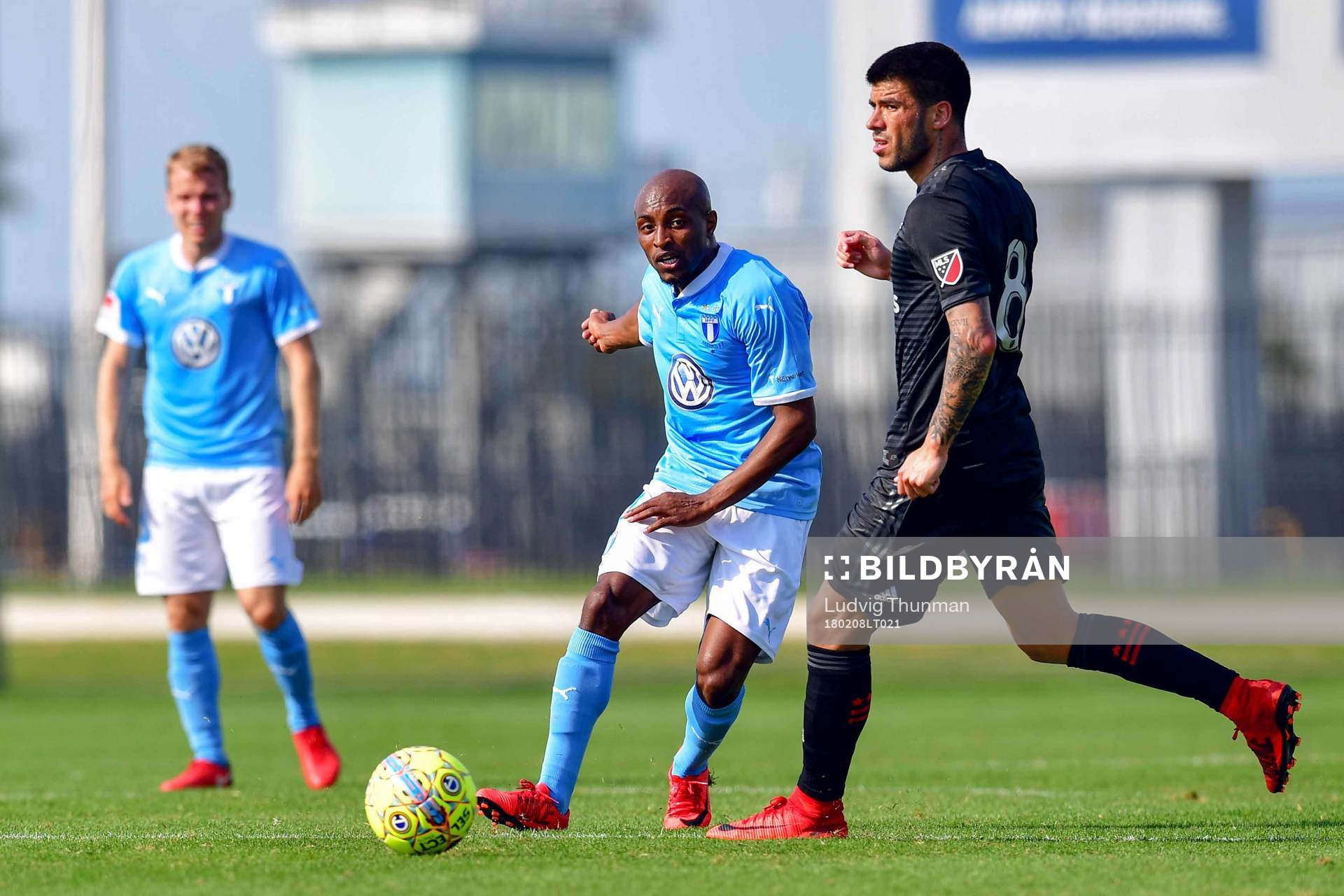 Malmö FFs Fouad Bachirou och DC Uniteds Ulises Segura