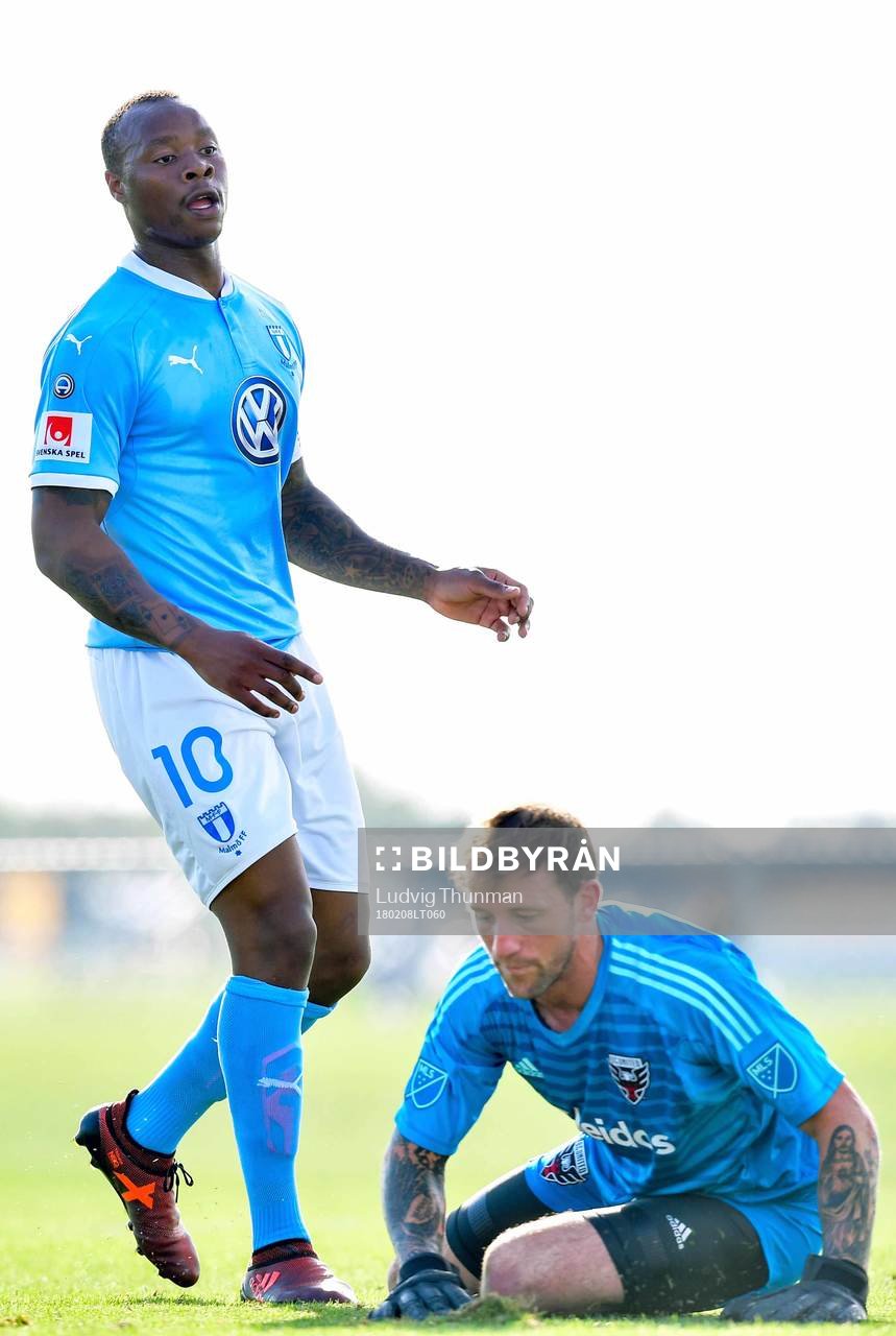 Malmö FFs Carlos Strandberg ser 1-1 går in bakom DC