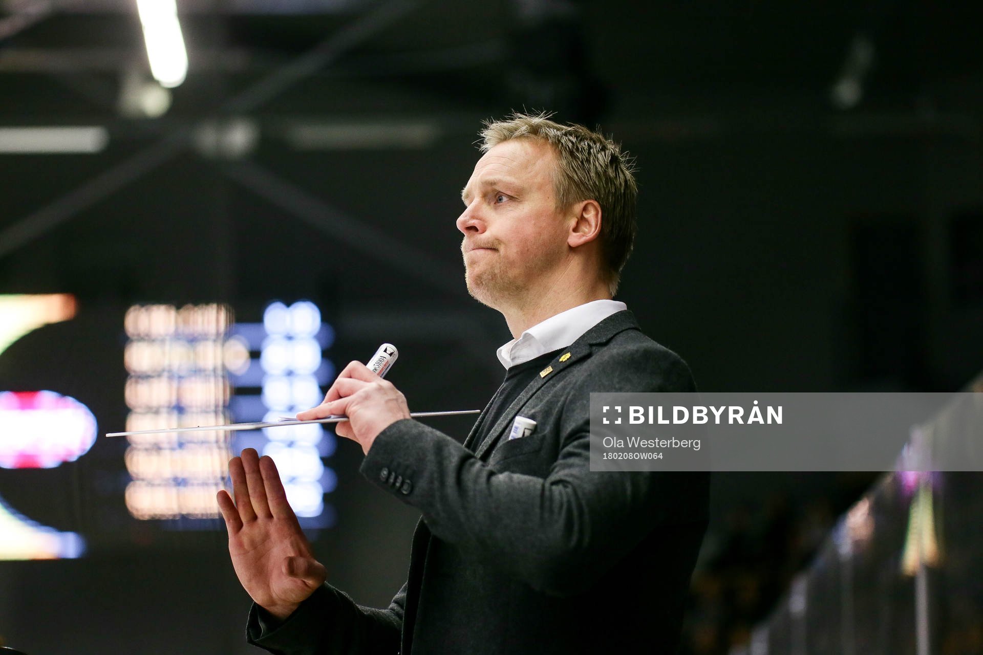 Skellefteåstränare Bert Robertsson tar timeout