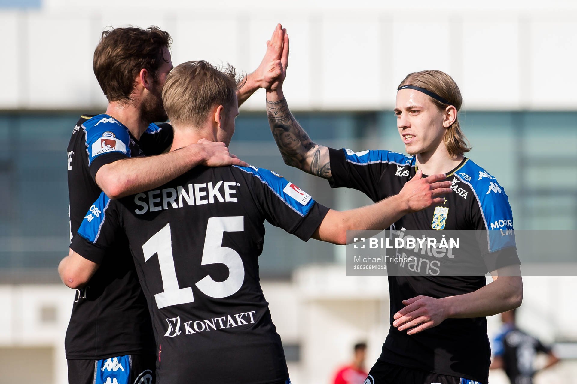 IFK Göteborgs Elias Mar Omarsson  jublar ihop med Emil
