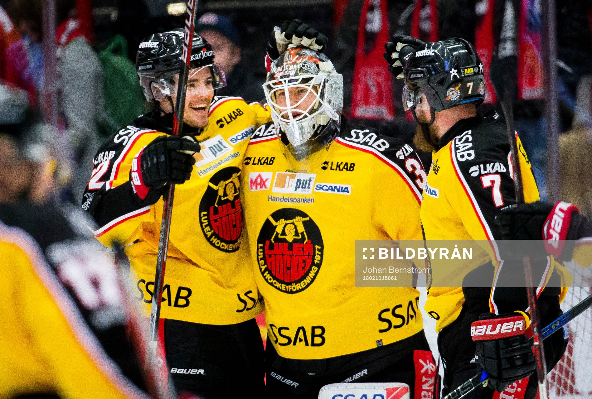 Luleås Oscar Engsundm målvakt Filip Gustavsson och Jan