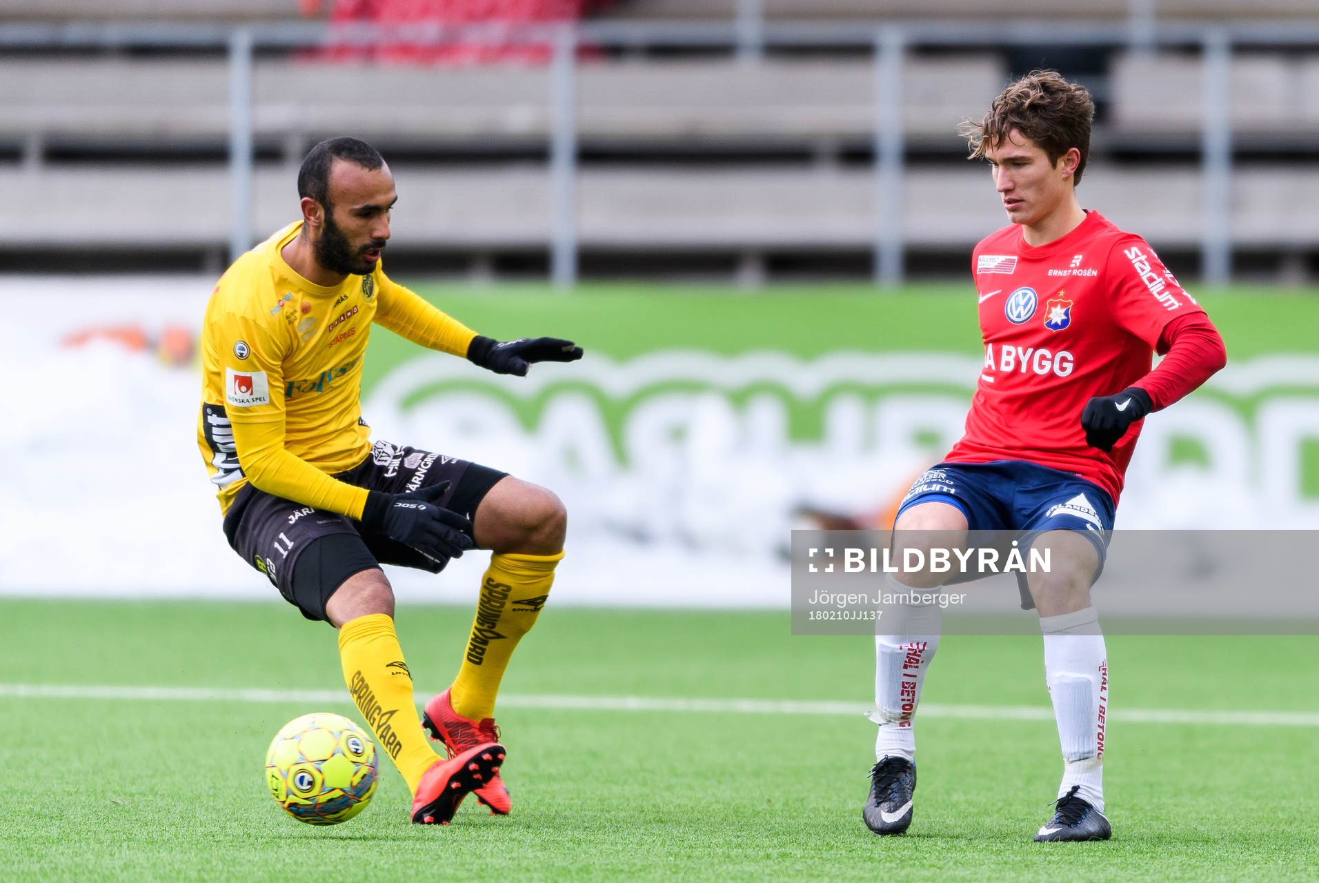 Örgrytes Karl-Johan Lindblad och Elfsborgs Issam Jebali