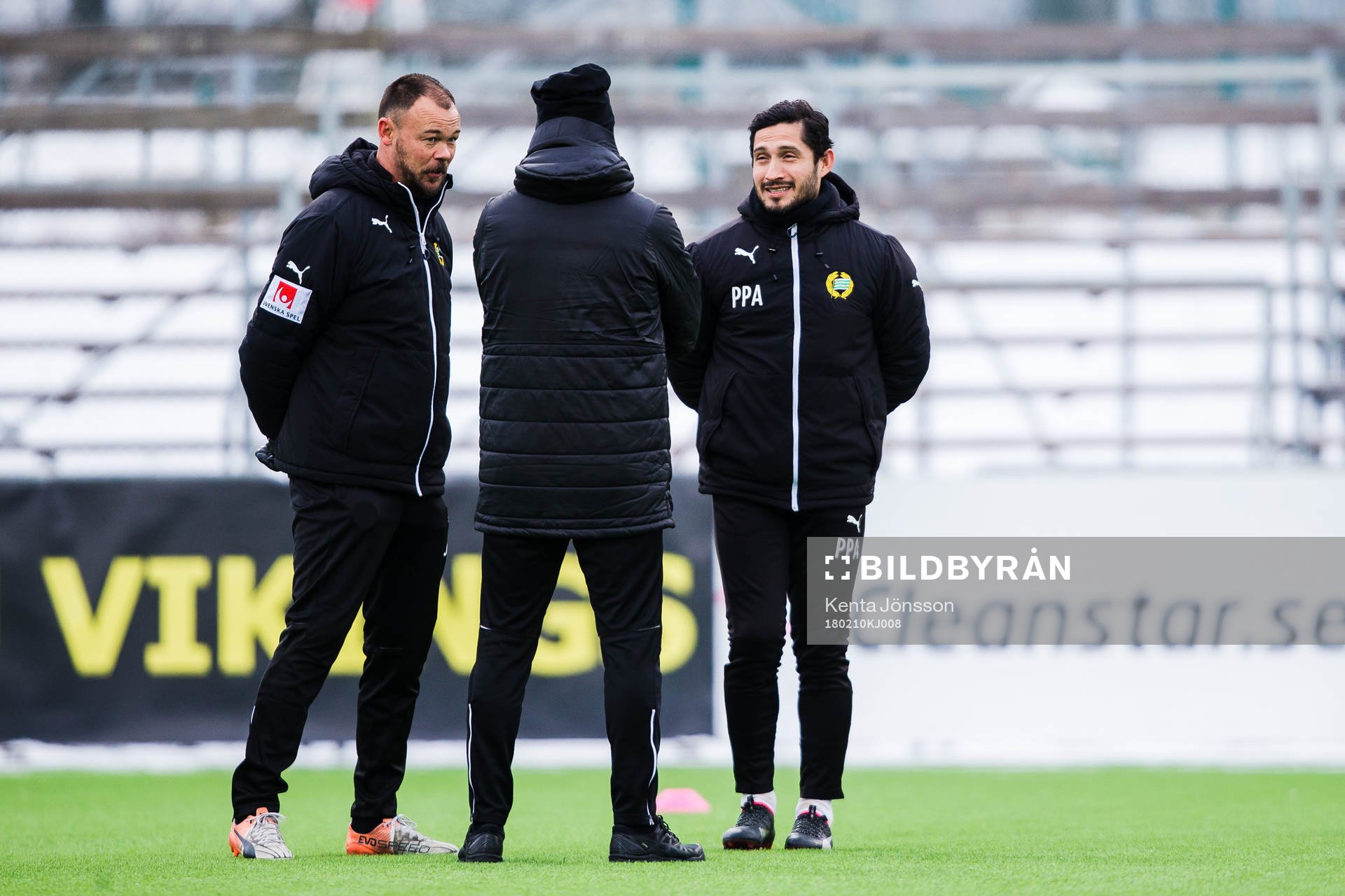 Hammarbys assisterande tränare Pablo Pinones-Arce och